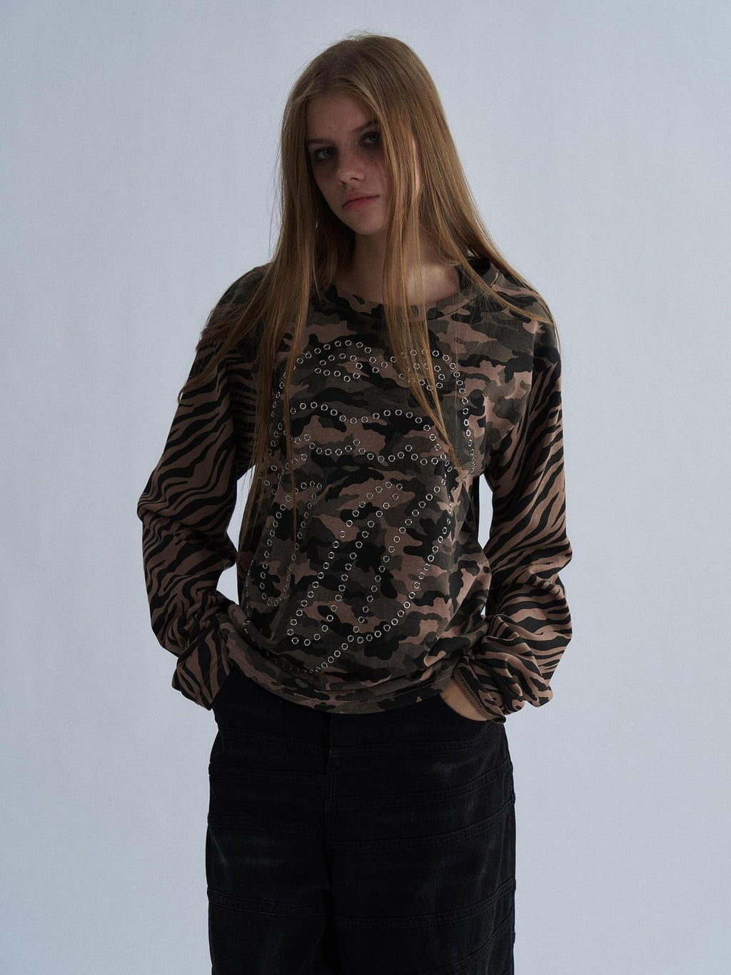 PAIKI Tiger Camo Studded Rhinestone Graphic Women's Cotton Pullover Hoodies