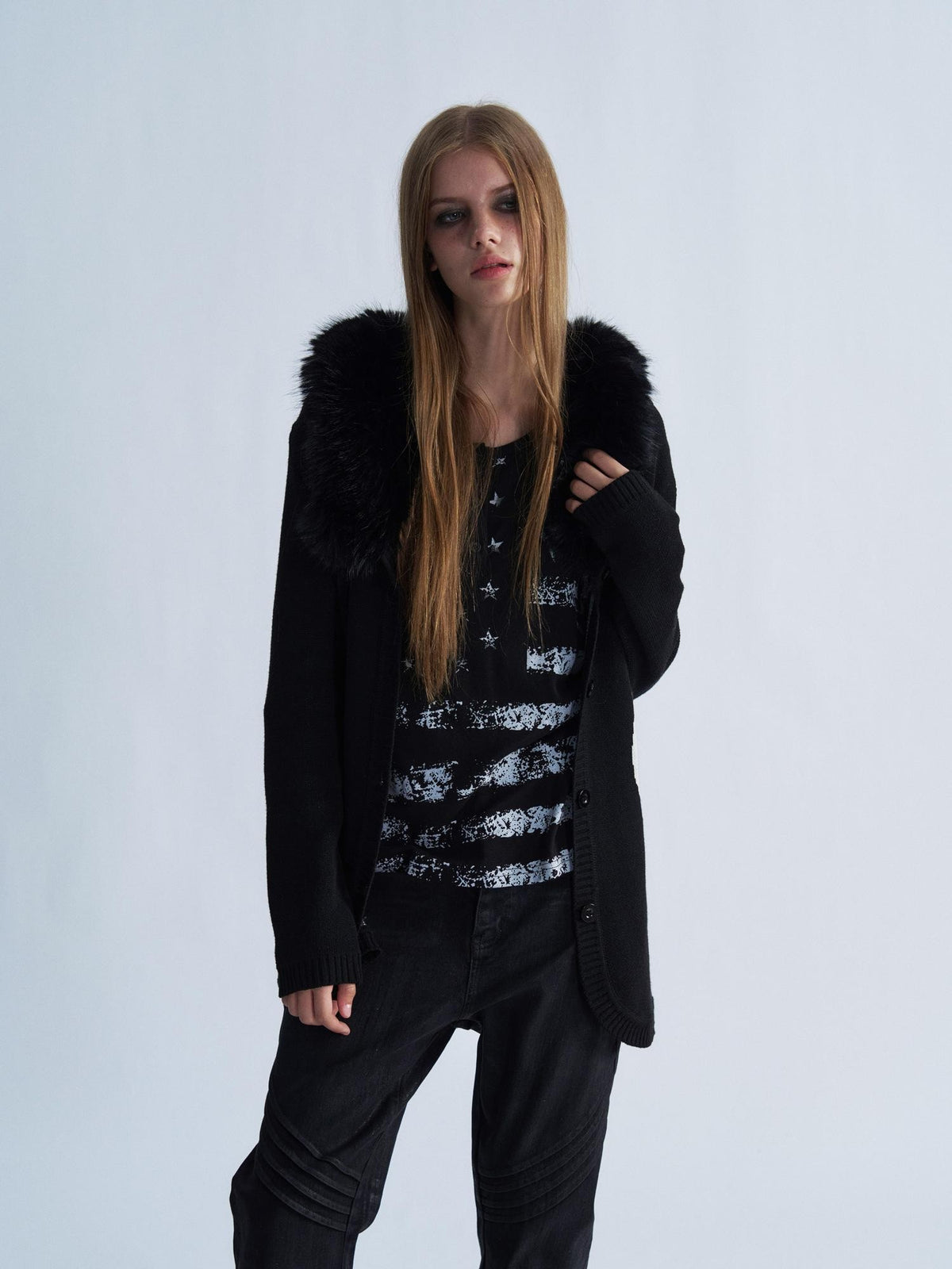 PAIKI Violin Print Faux Fur Collar Long Sleeve Women's Knit Cardigans