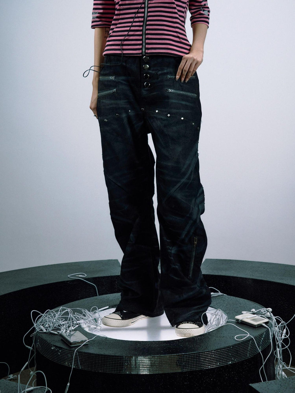 PAIKI Washed Cotton Denim With Metal Zipper Mid Rise Loose Fit Unisex Straight Jeans
