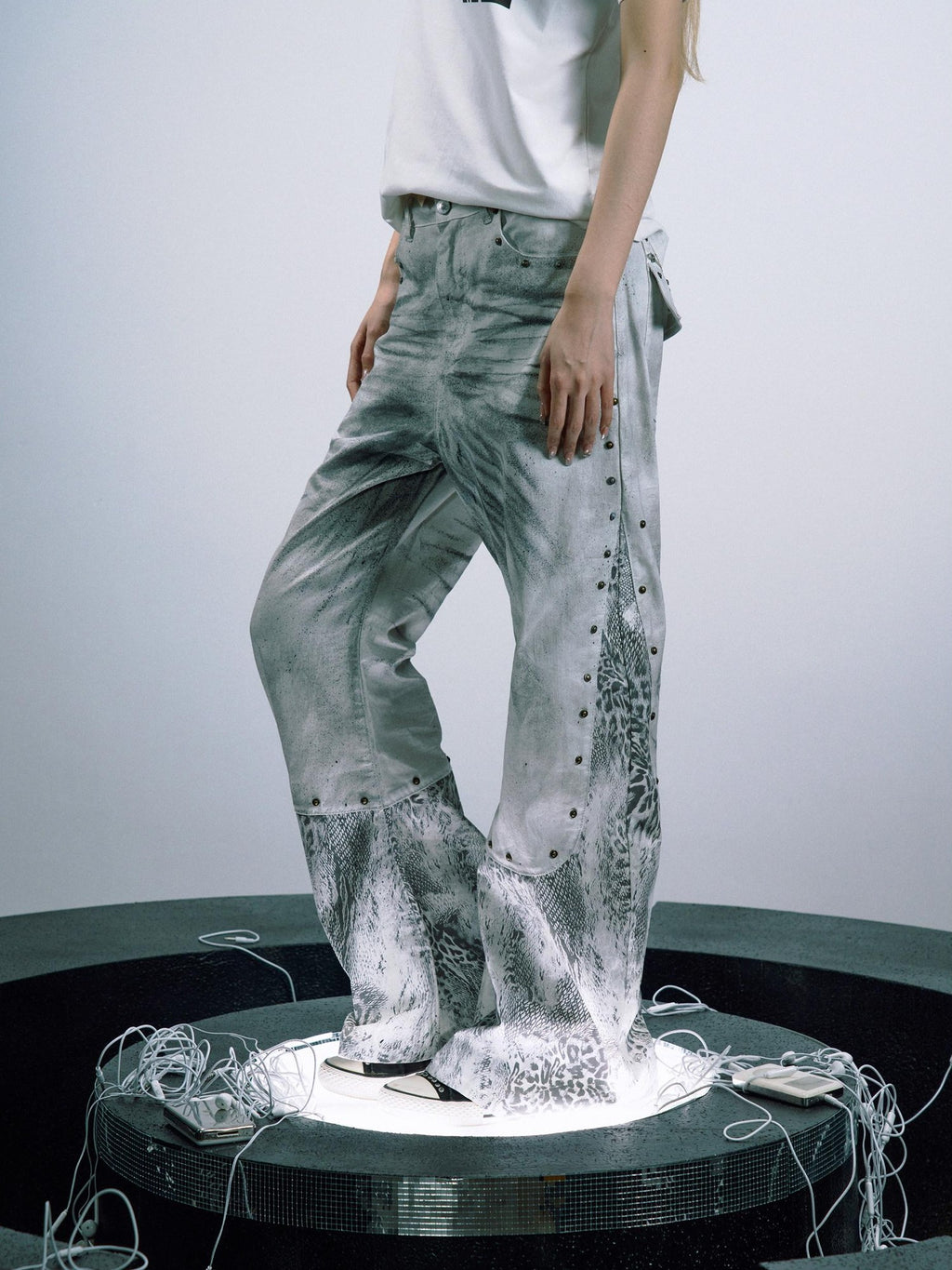 PAIKI White Snakeskin Distressed Patchwork Midrise Slight Stretch Women Straight Jeans
