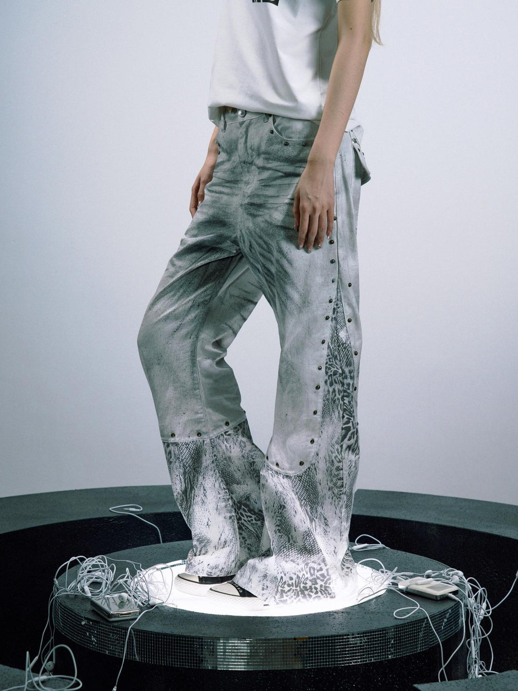PAIKI White Snakeskin Distressed Patchwork Midrise Slight Stretch Women Straight Jeans