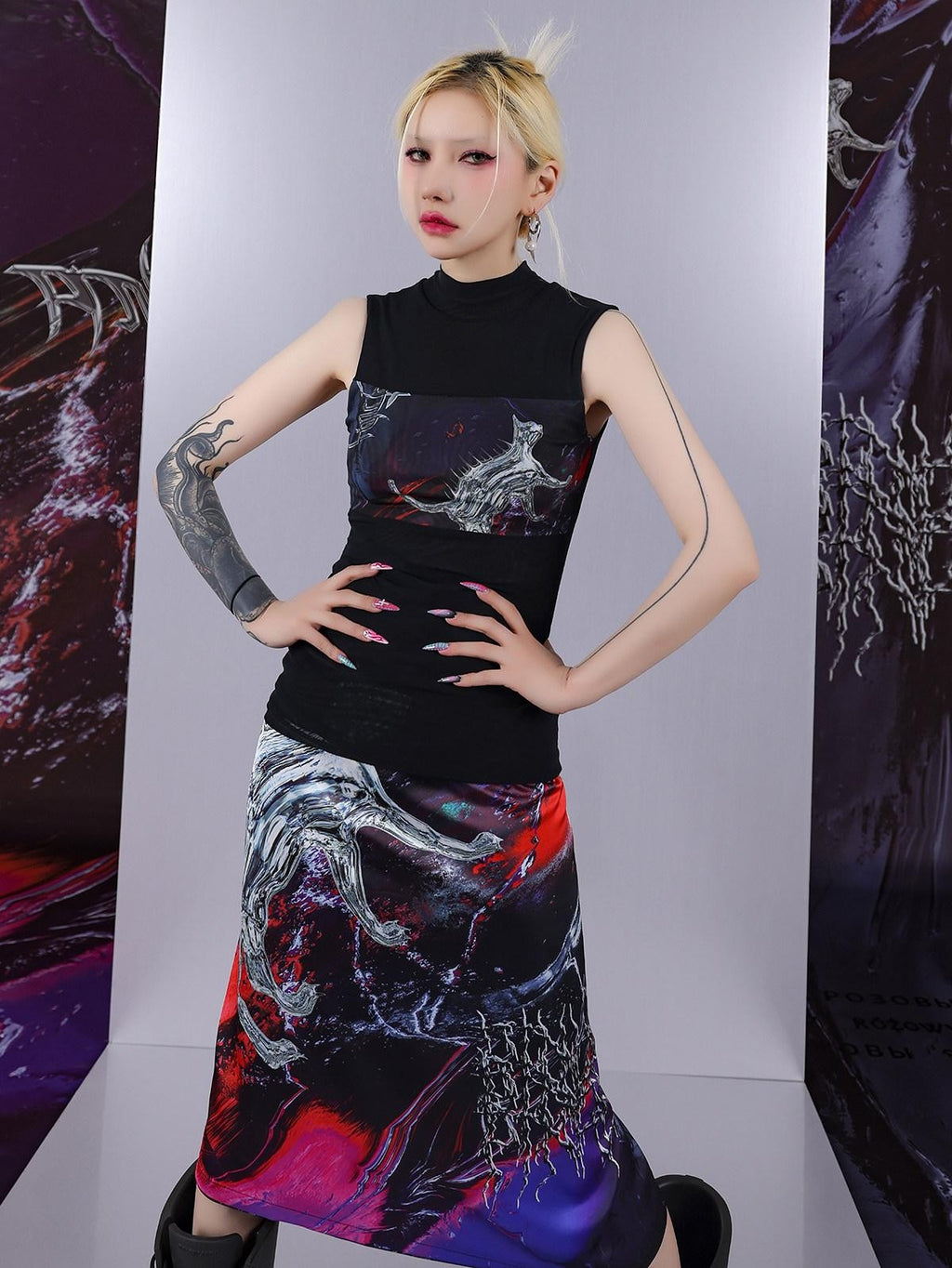 Cosmic Iridescent Thorn Print Reversible Women's Midi Skirts