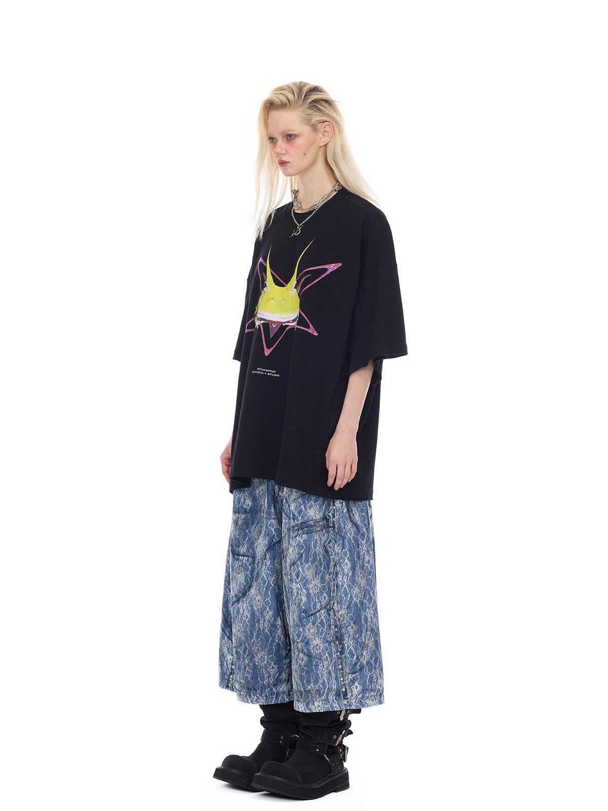 PINKSPINK Paint Splatter Rivet Lace Embroidered Coated Women's Cotton Cropped Jeans