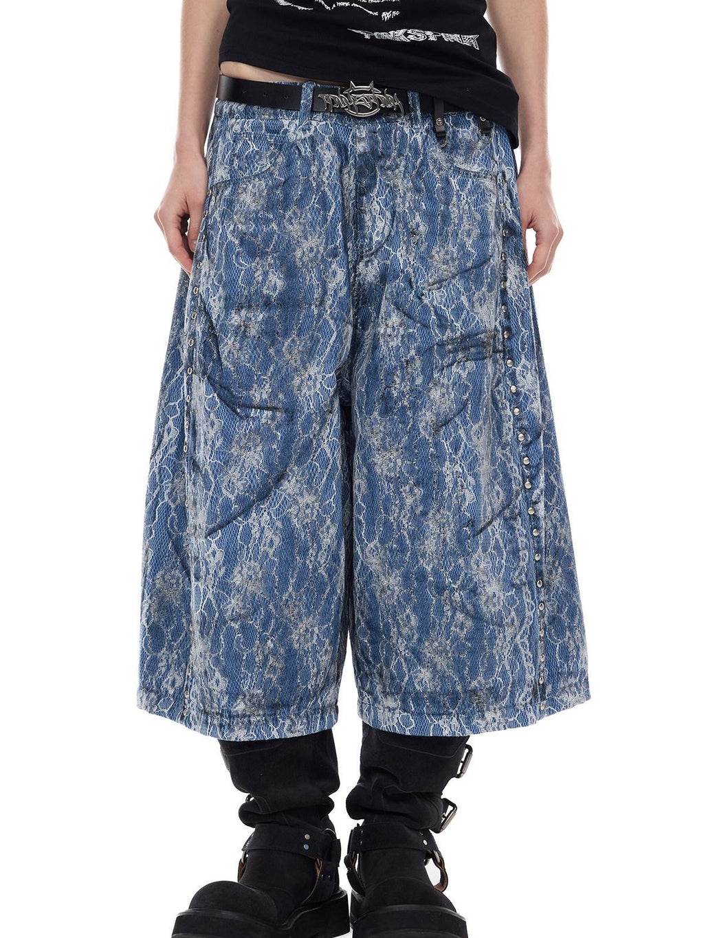 PINKSPINK Paint Splatter Rivet Lace Embroidered Coated Women's Cotton Cropped Jeans