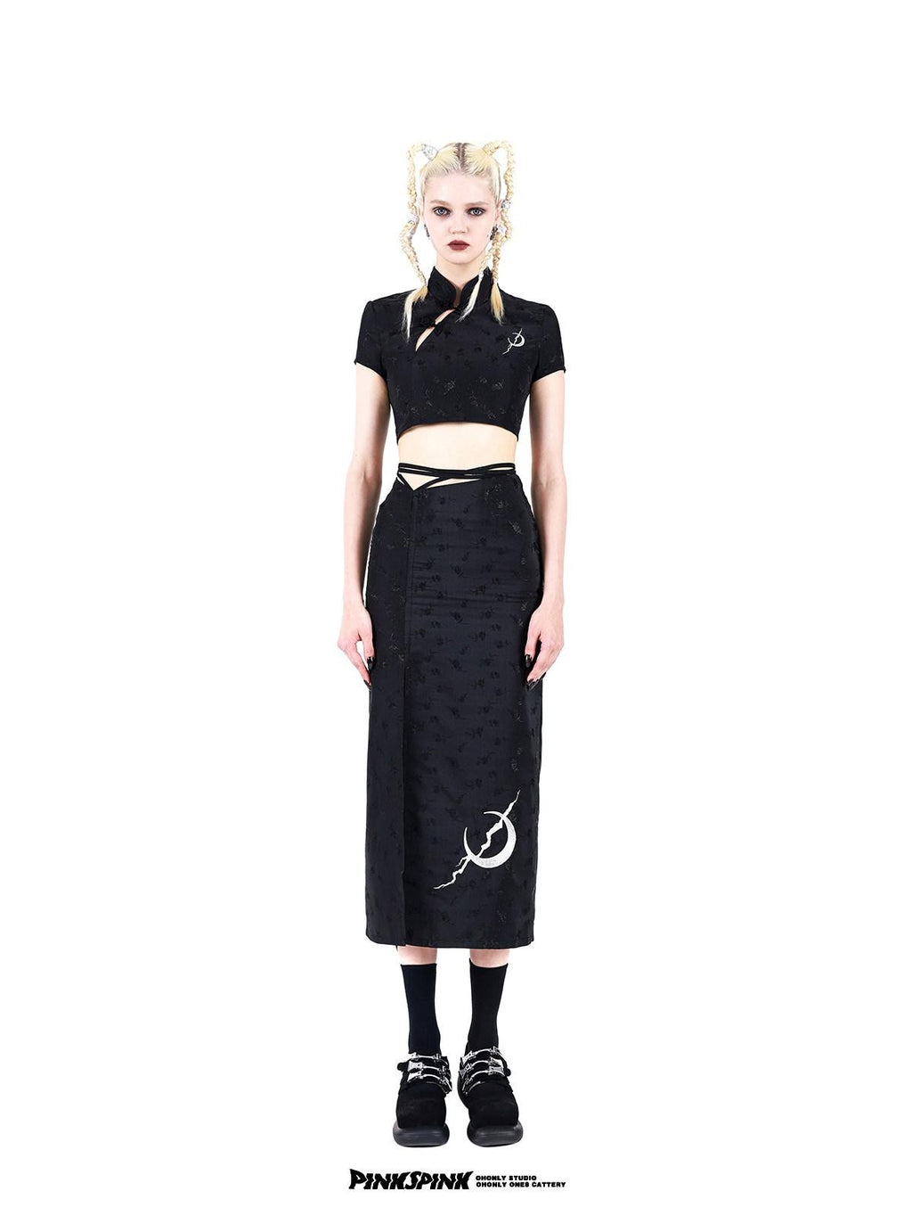 PINKSPINK Rose Embroidered Modified Cheongsam Stand Collar Women's Matching Skirt Sets