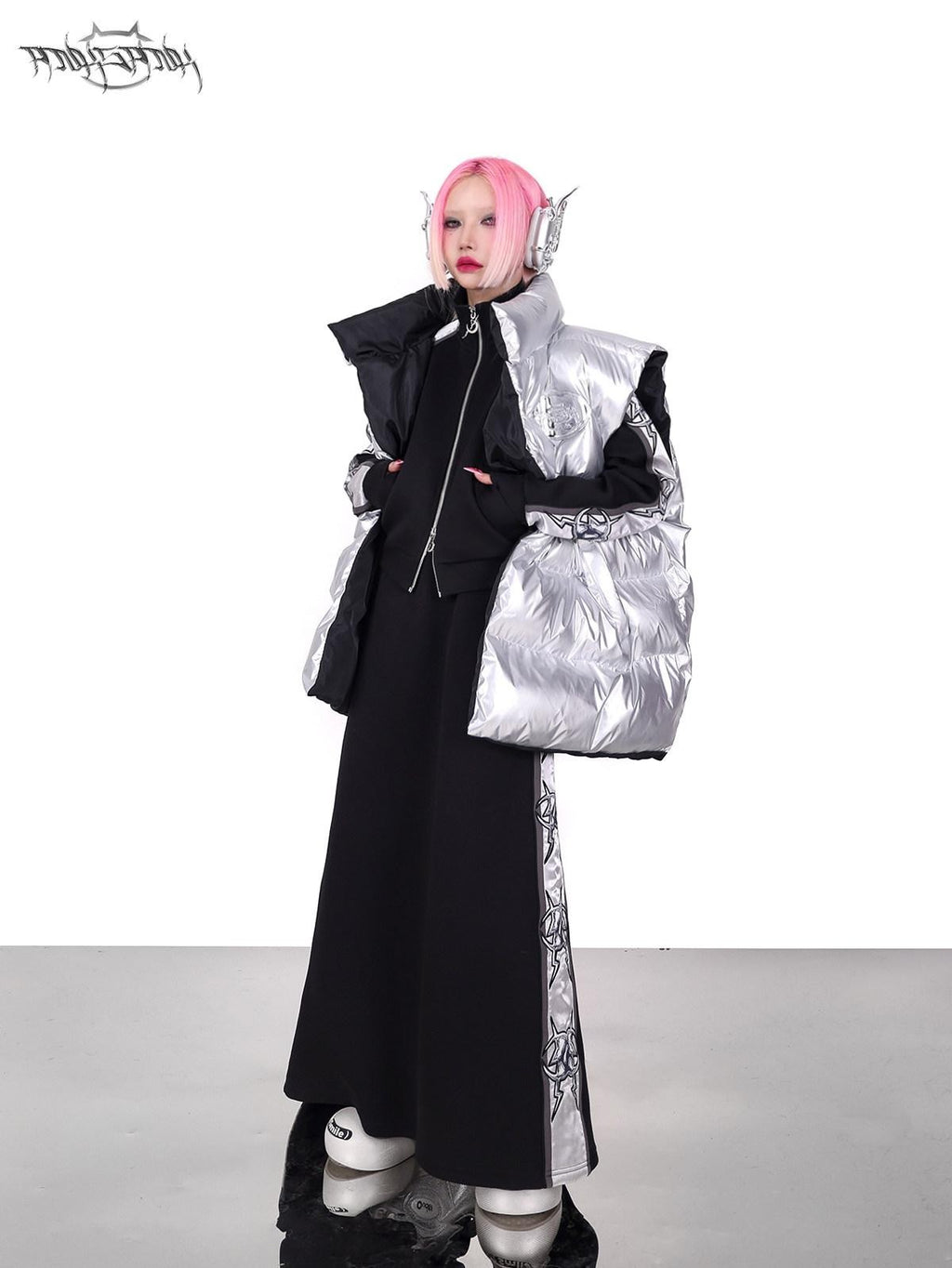 PINKSPINK Silver Black Reversible Y2k Shape High Collar Women's Sleeveless Puffer Jackets
