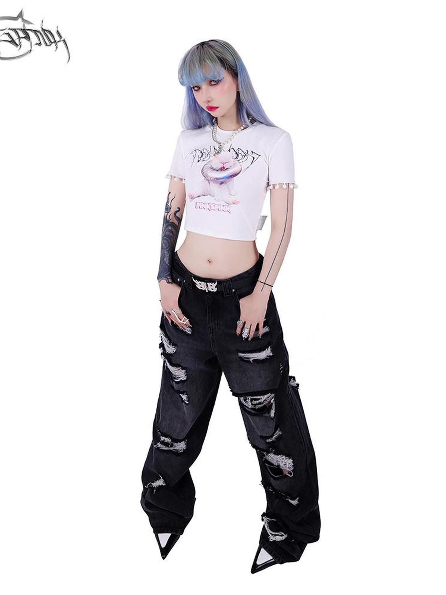 PINKSPINK White Cartoon Cat Print Round Neck Short Sleeve Slim Fit Women's Crop Tops