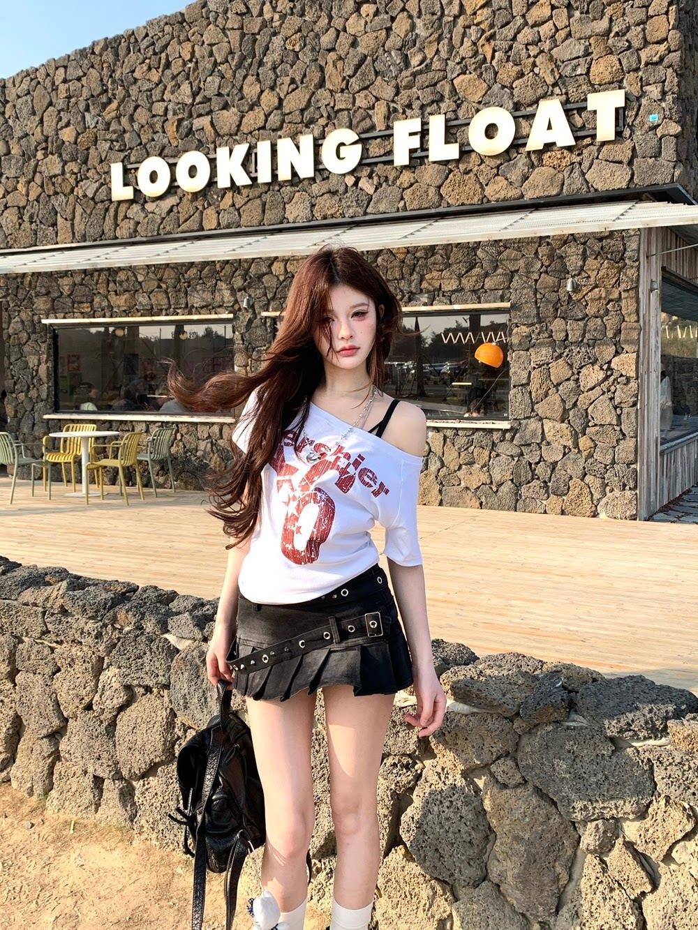 PoopyLii Ancient Shrine Washed Distressed Pleated A Line Women's Denim Mini Skirts