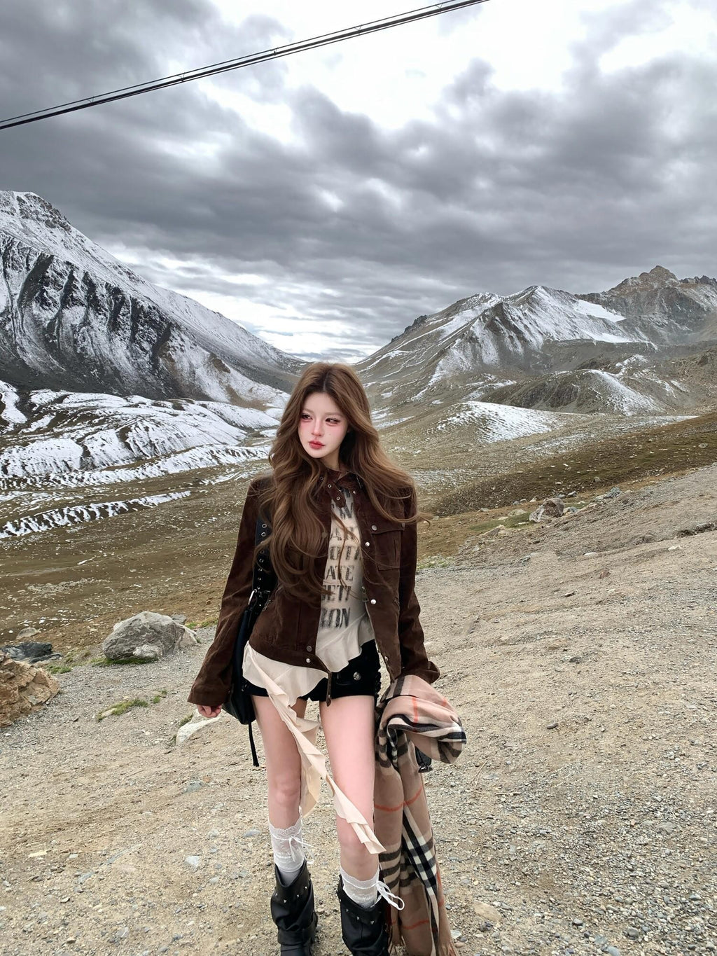 PoopyLii Brown Retro Cropped Straight Shoulder Women's Suede Plush Lightweight Jackets