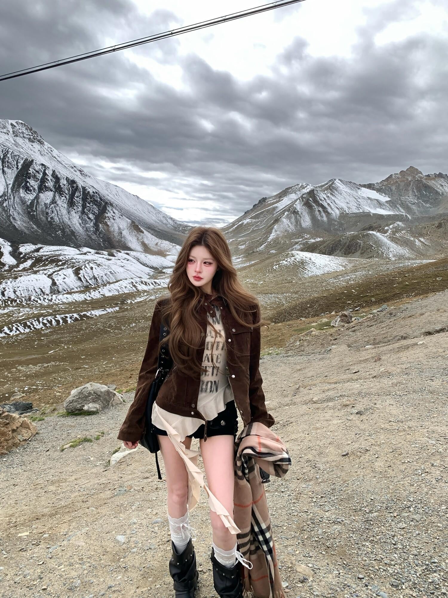 PoopyLii Brown Retro Cropped Straight Shoulder Women's Suede Plush Lightweight Jackets