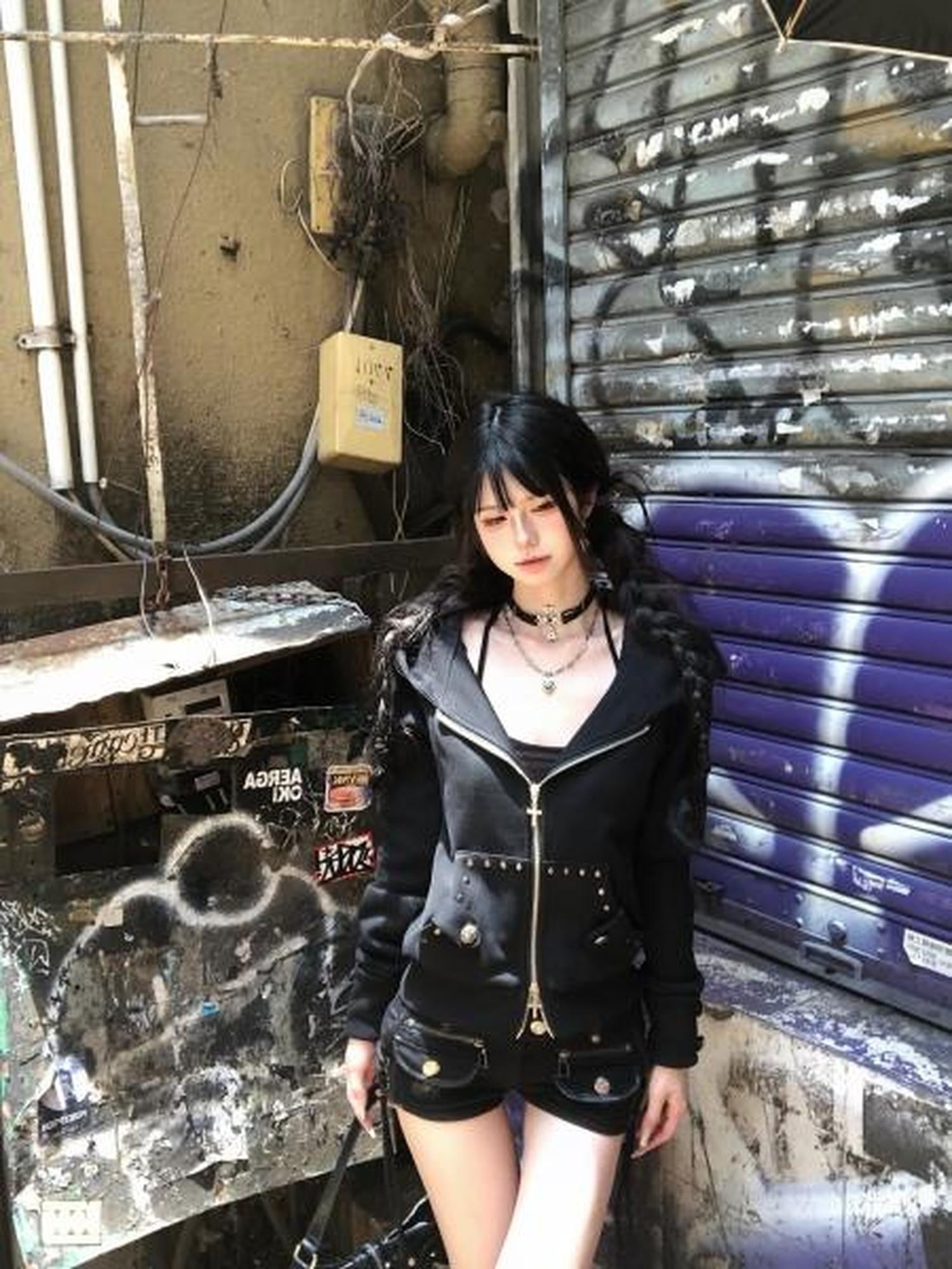PoopyLii Dark Gray Studded Pocket Punk Women's Cotton Blend Zip-up Hoodies
