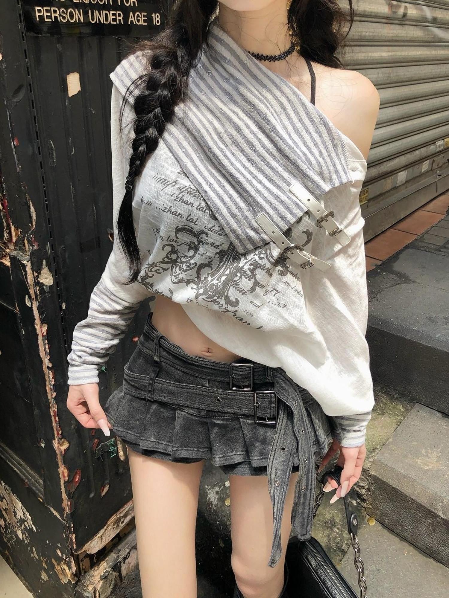 PoopyLii Distressed Washed Low Rise Ruffle Pleated Women's Denim Skorts