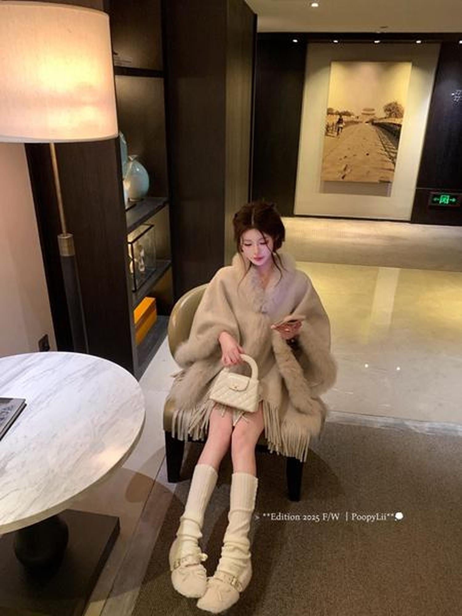 PoopyLii Khaki Fox Fur Tassel V-neck Women's Pure Sheep Wool Cape Coats