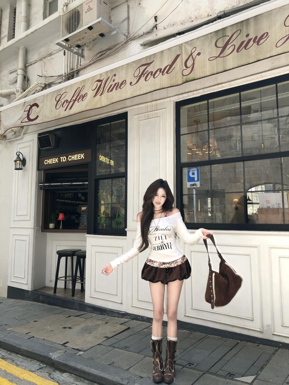 PoopyLii Leopard Spliced Retro One Shoulder Women's Polyester Long Sleeve T-shirts