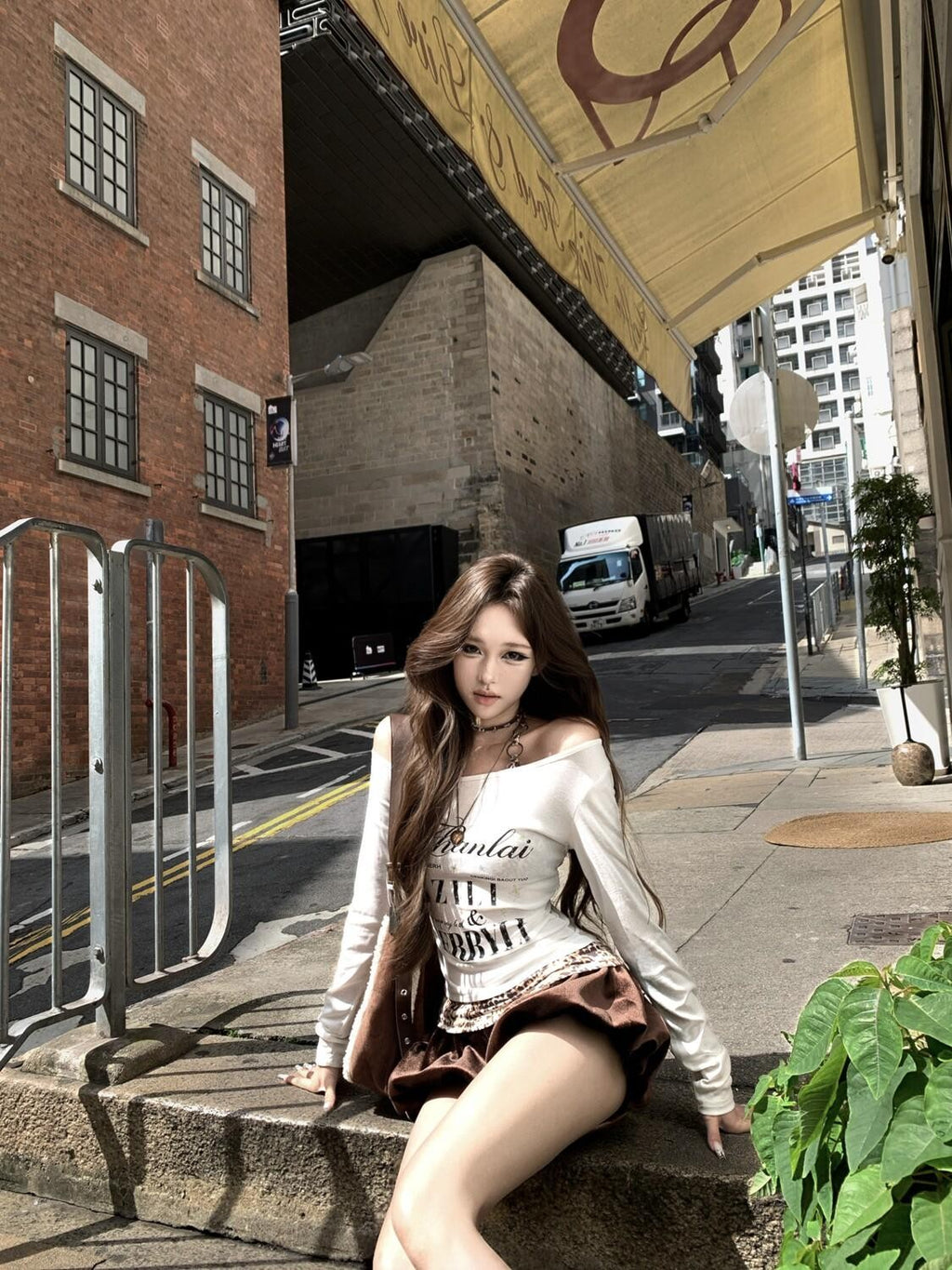 PoopyLii Leopard Spliced Retro One Shoulder Women's Polyester Long Sleeve T-shirts