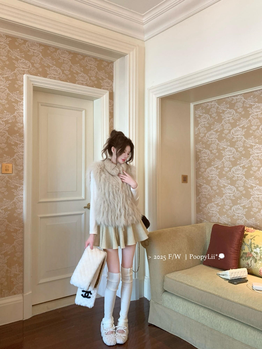 PoopyLii Light Pink Seamed Stripe Stand Collar Slimming Loose Fit Women's Fox Fur Vests