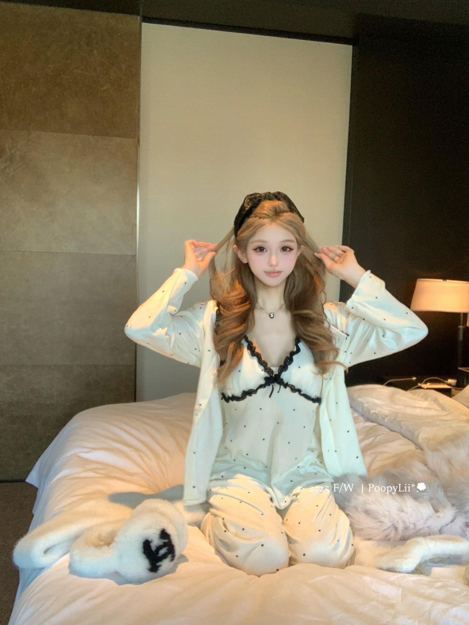 PoopyLii Polka Dot Spliced V-neck Princess Women's Island Fleece Lounge Top & Pants Sets