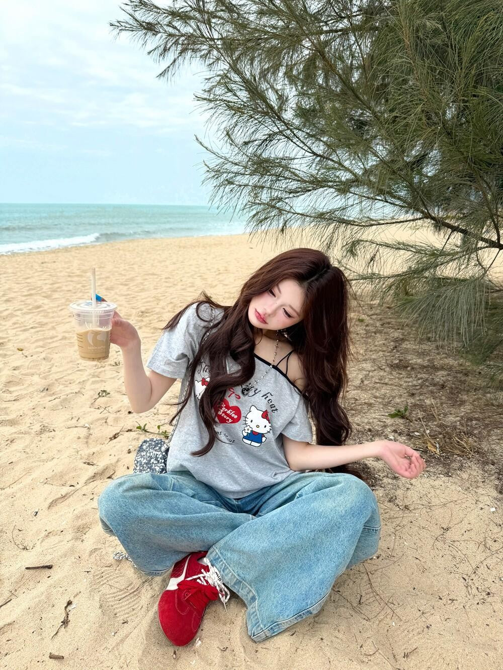 PoopyLii Striped Letter Print Asymmetric Shoulder Loose Fit Women's Off-shoulder T-shirts