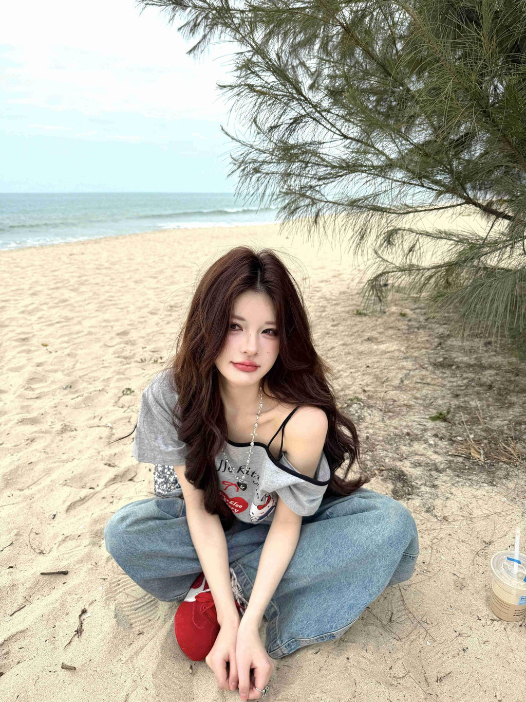 PoopyLii Striped Letter Print Asymmetric Shoulder Loose Fit Women's Off-shoulder T-shirts