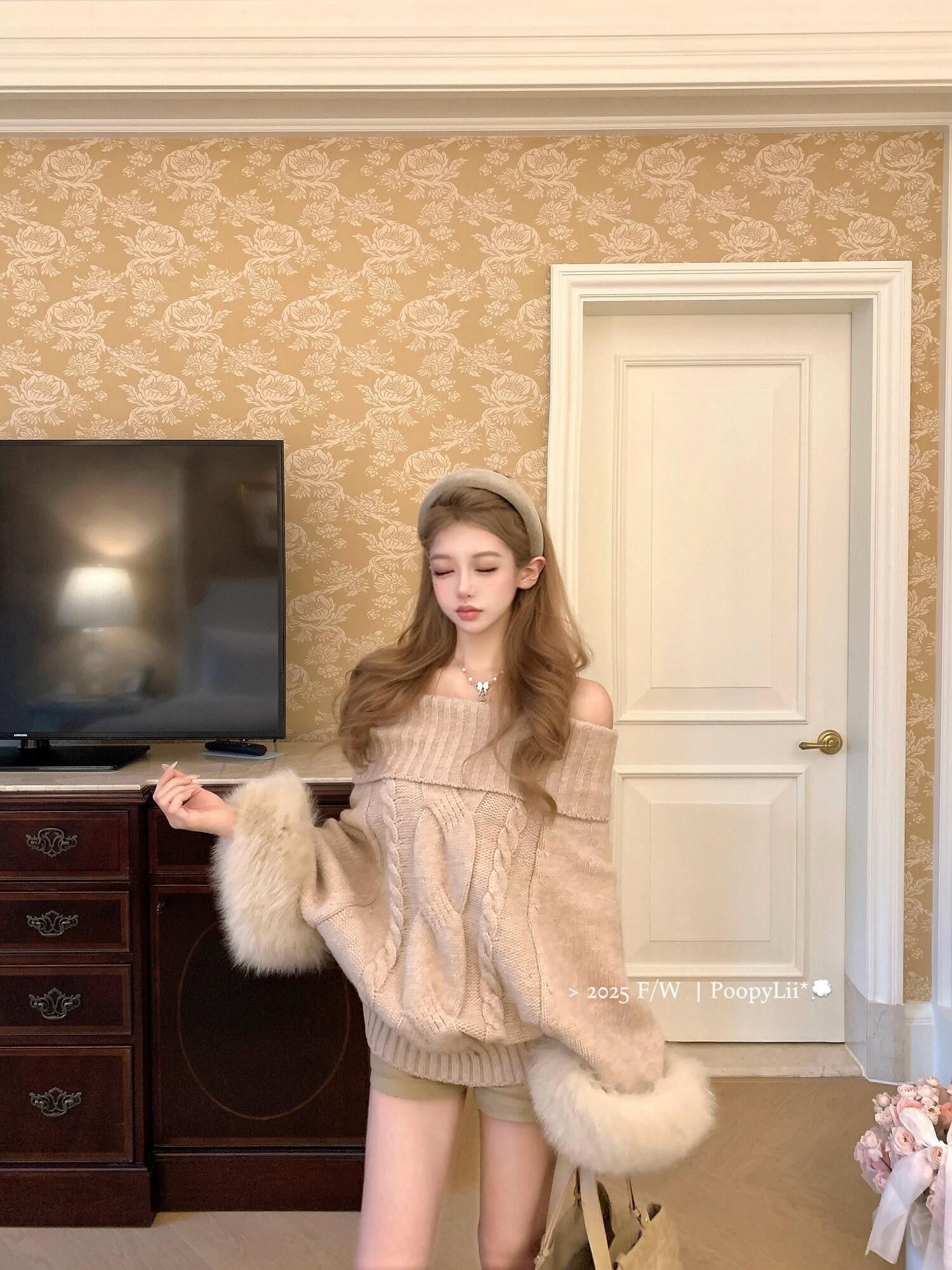 PoopyLii Vintage Cable Knit Stand Collar Women's Fox Fur Turtleneck Sweaters