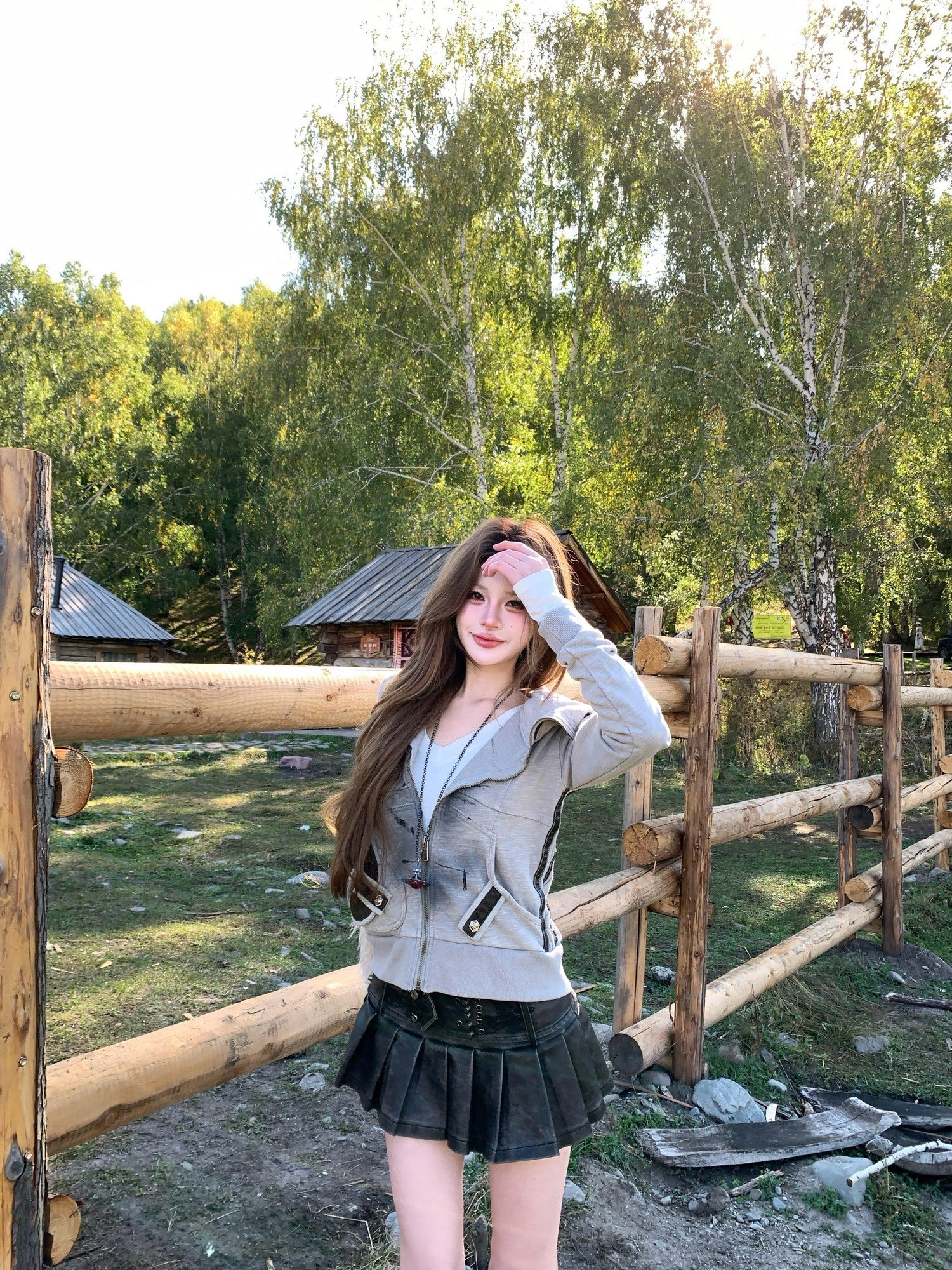 PoopyLii Vintage Embroidered Low Waist Women's Pu Leather Pleated Skirts