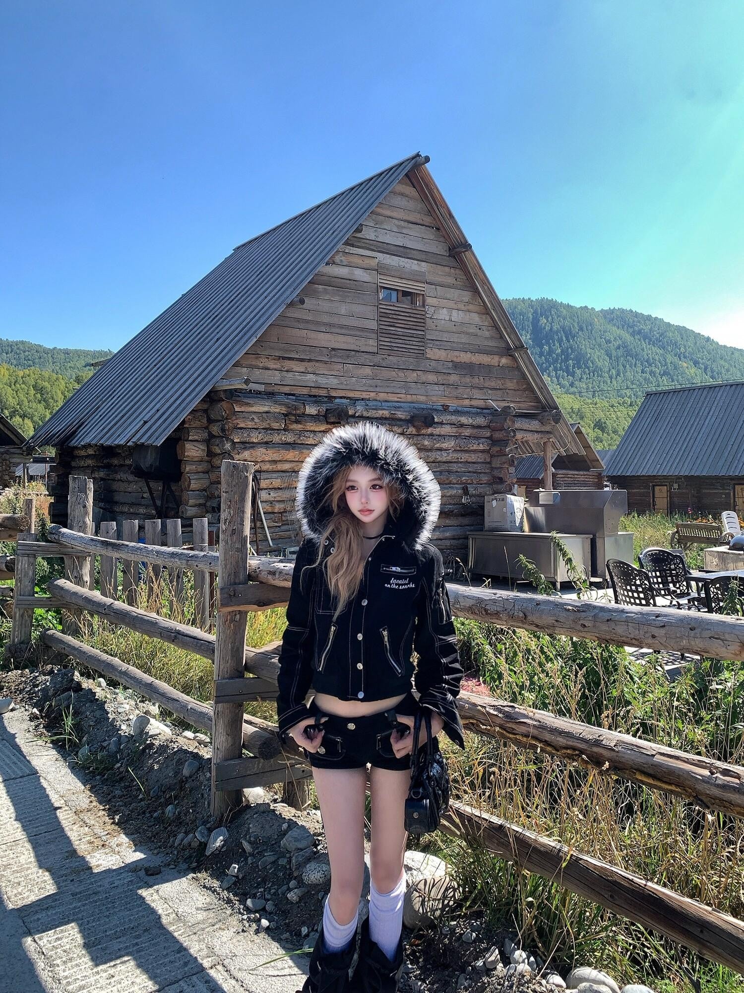 PoopyLii Vintage Embroidered Zipper Hooded Fur Collar Women's Cotton Cropped Jackets