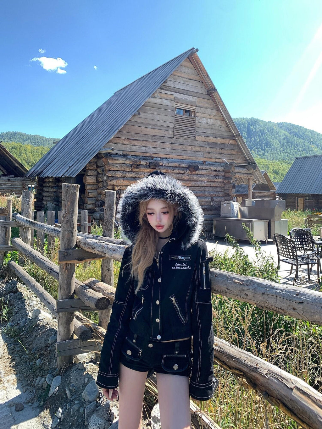 PoopyLii Vintage Embroidered Zipper Hooded Fur Collar Women's Cotton Cropped Jackets