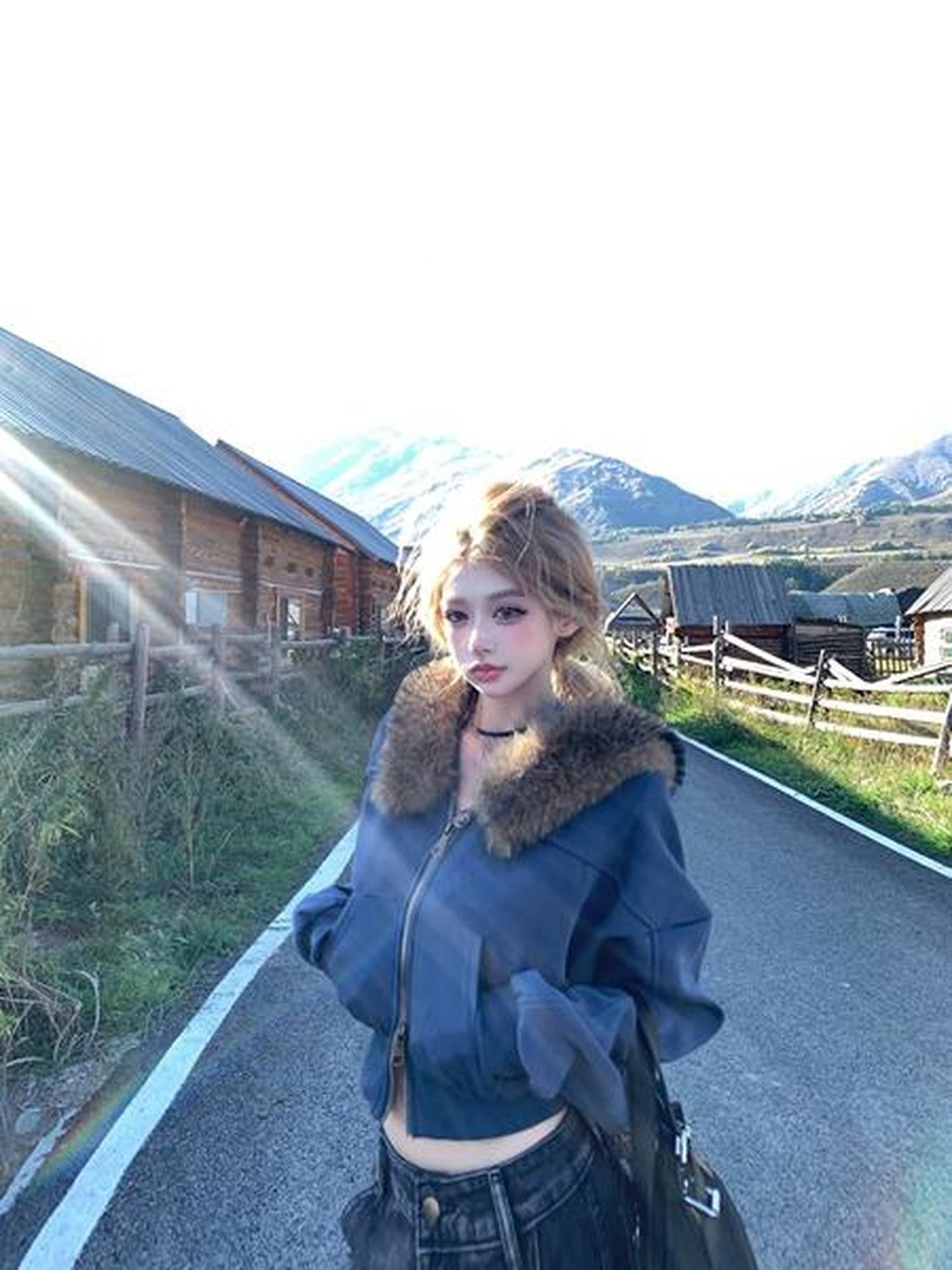 PoopyLii Vintage Fur Collar Hooded Three Dimensional Cut Women's Rayon Cropped Jackets