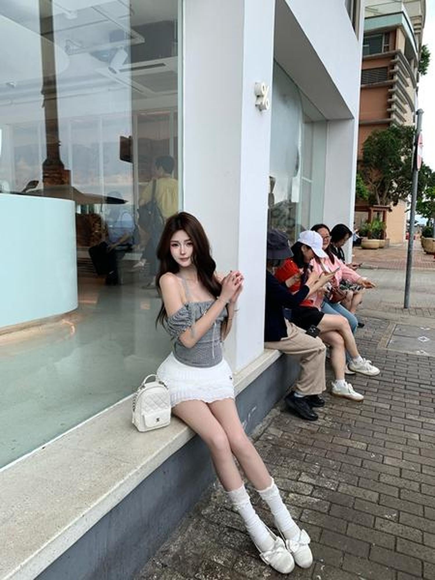 PoopyLii White Lace Cake High Waist Fluffy Women's Cotton Blend Mini Skirts