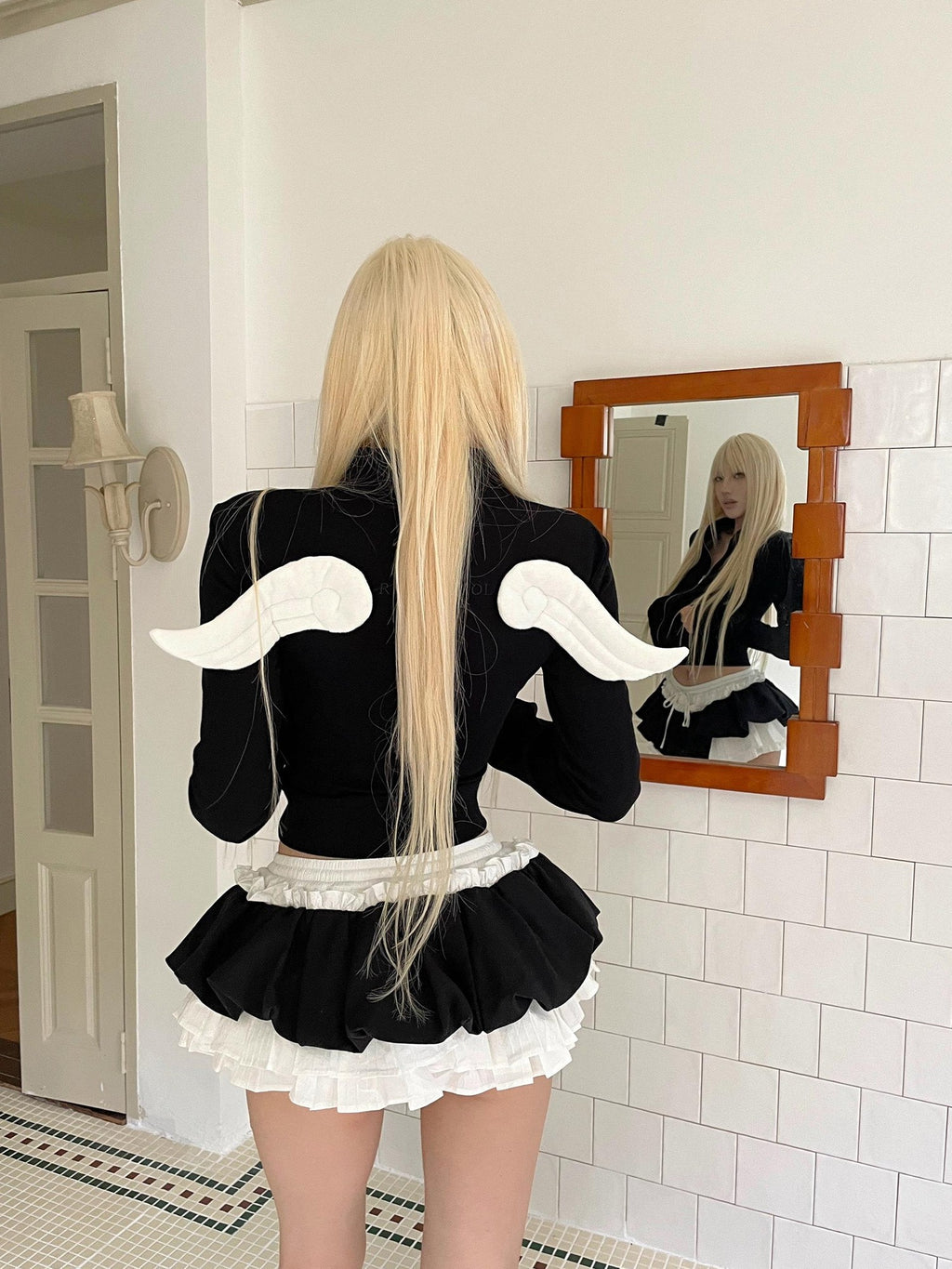 Rase le sol 3d Angel Wing Sculptural Tailored Slim Cropped Women's Hoodies