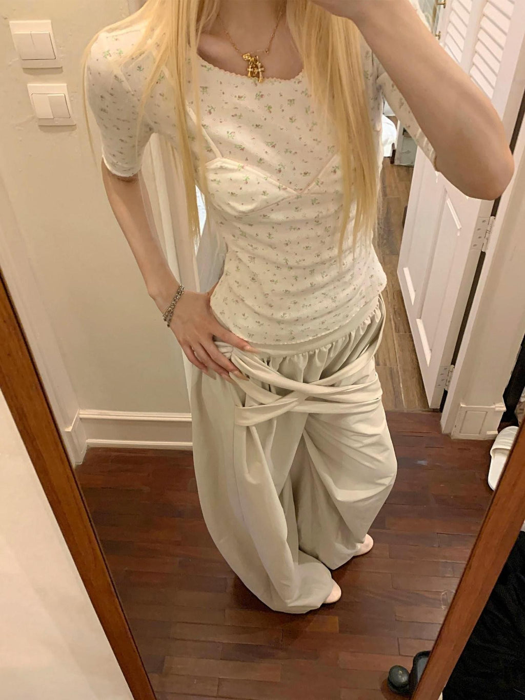 Rase le sol Asymmetric Lace Up Relaxed Straight Cuffed Women's Wide-leg Pants