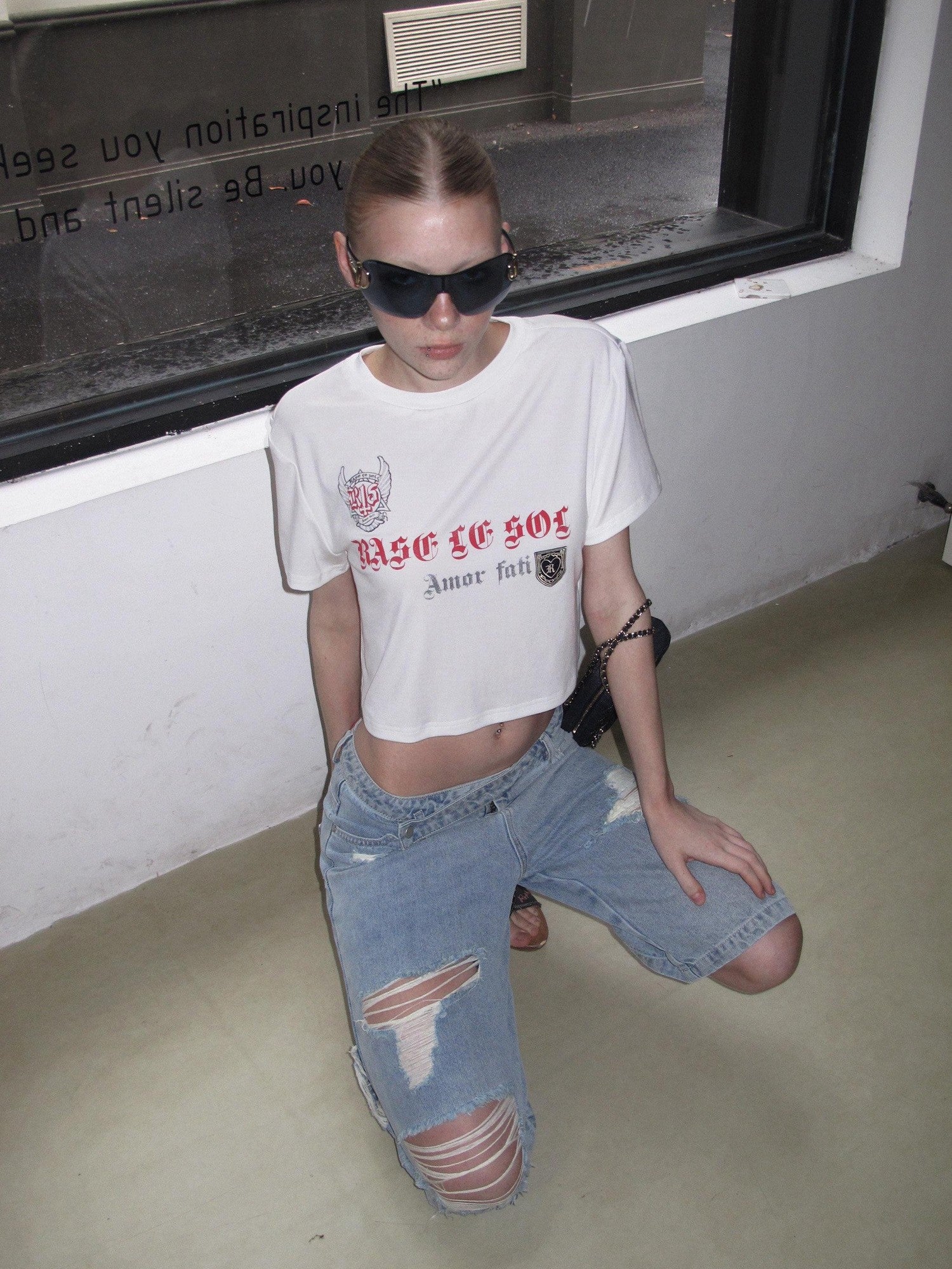 Rase le sol Badge Embroidered Print Short Length Short Sleeve Women's Tee Crop Tops