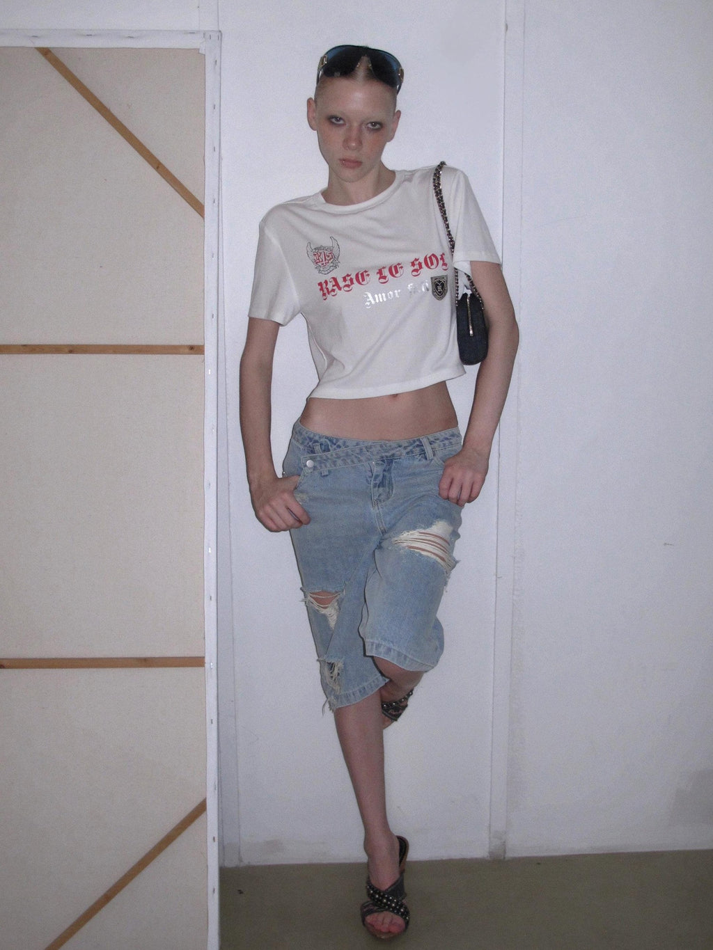 Rase le sol Badge Embroidered Print Short Length Short Sleeve Women's Tee Crop Tops