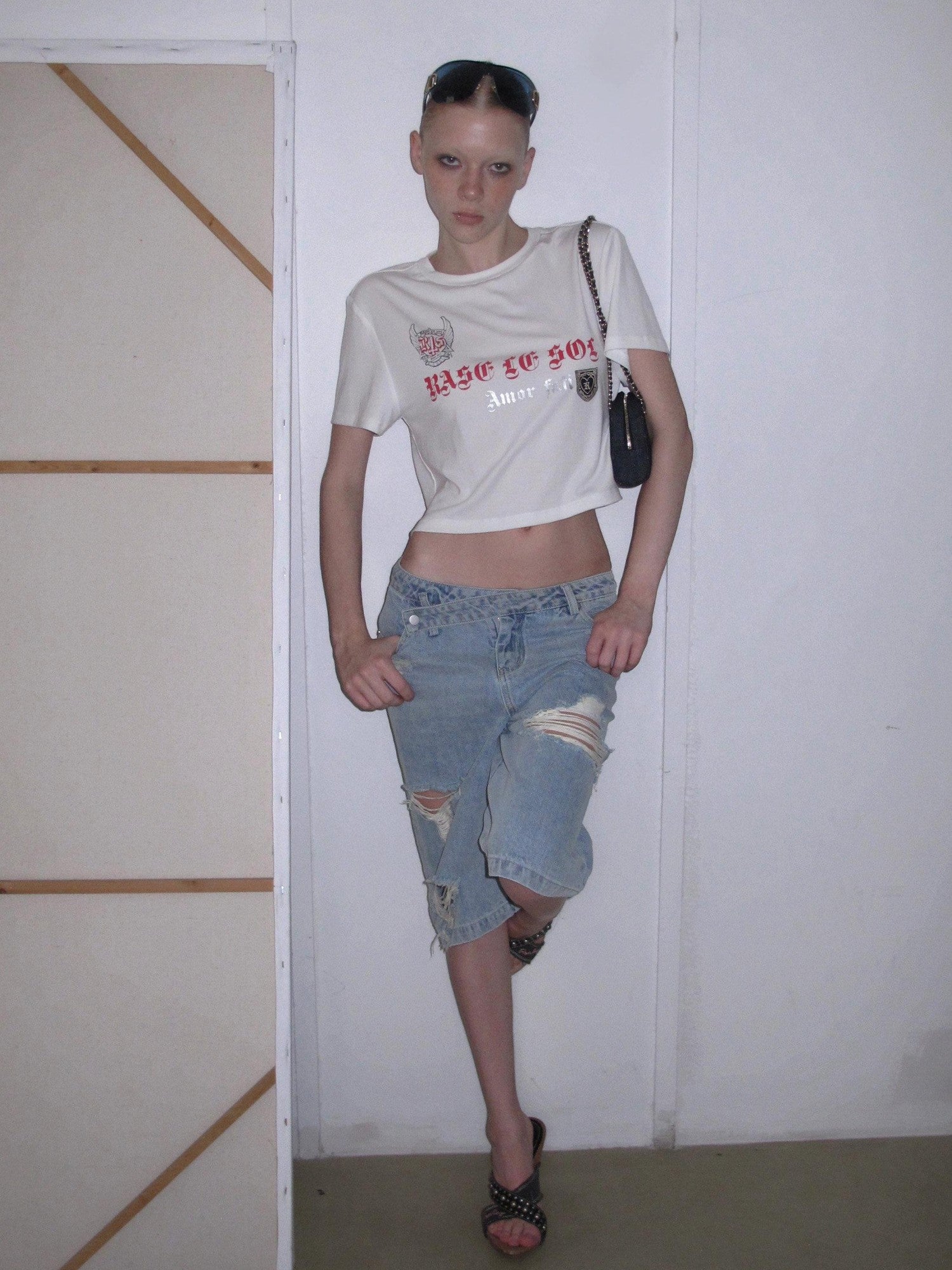 Rase le sol Badge Embroidered Print Short Length Short Sleeve Women's Tee Crop Tops