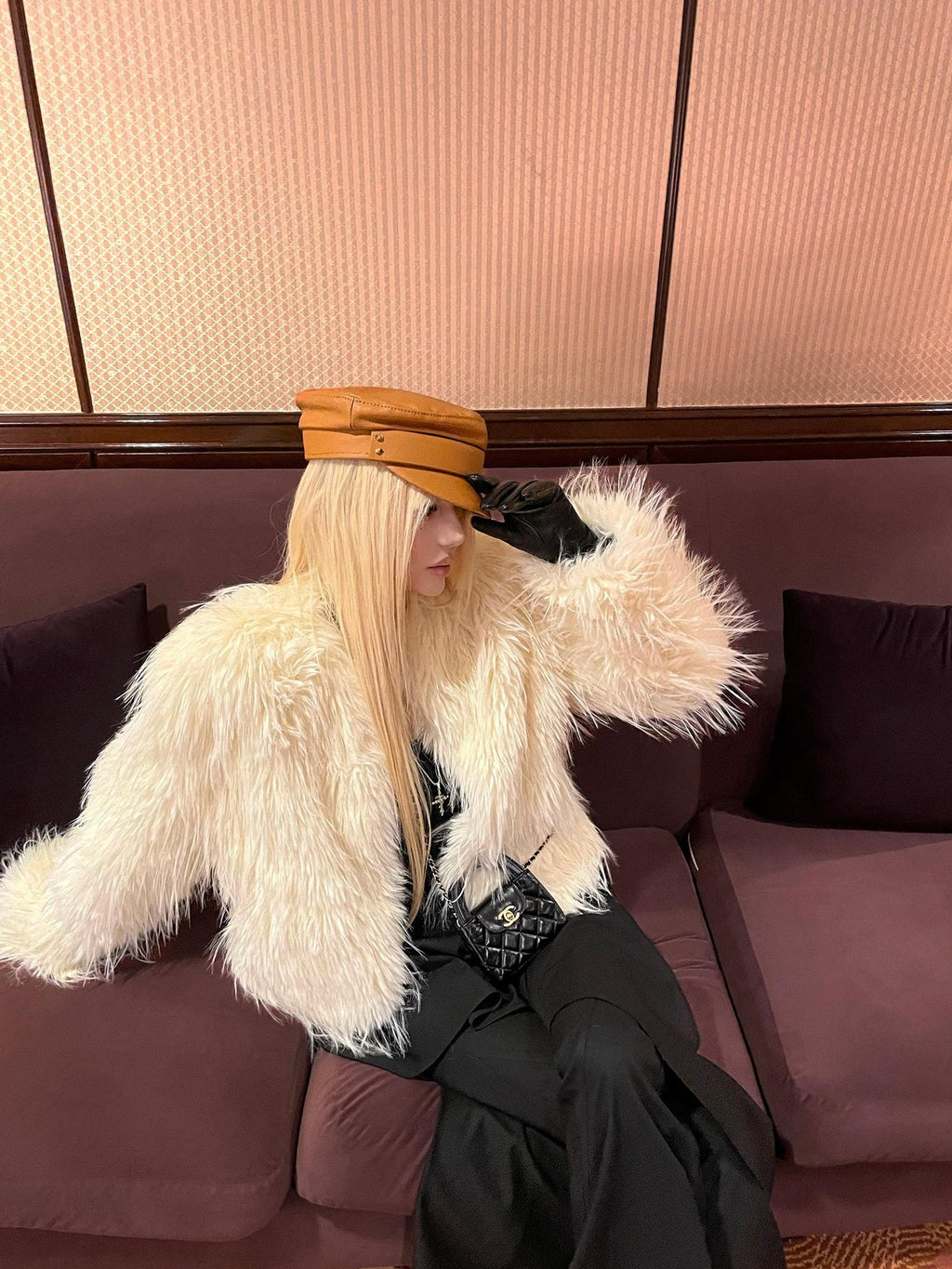 Rase le sol Beige Plush Cropped Thick Eco Friendly Women's Faux Fur Coats