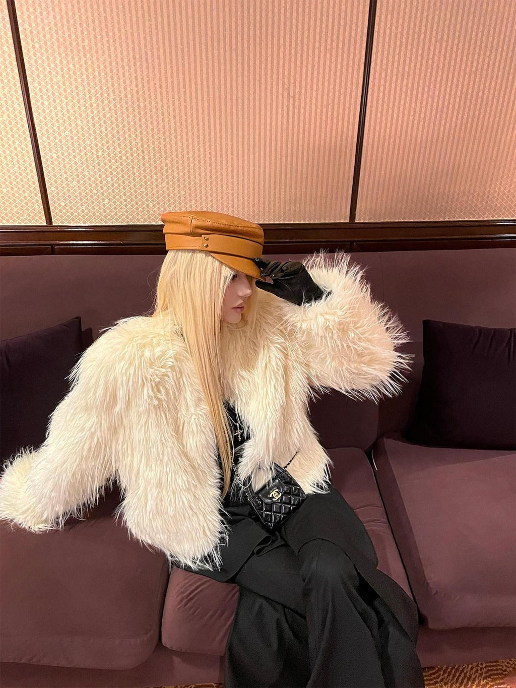 Rase le sol Beige Plush Cropped Thick Eco Friendly Women's Faux Fur Coats