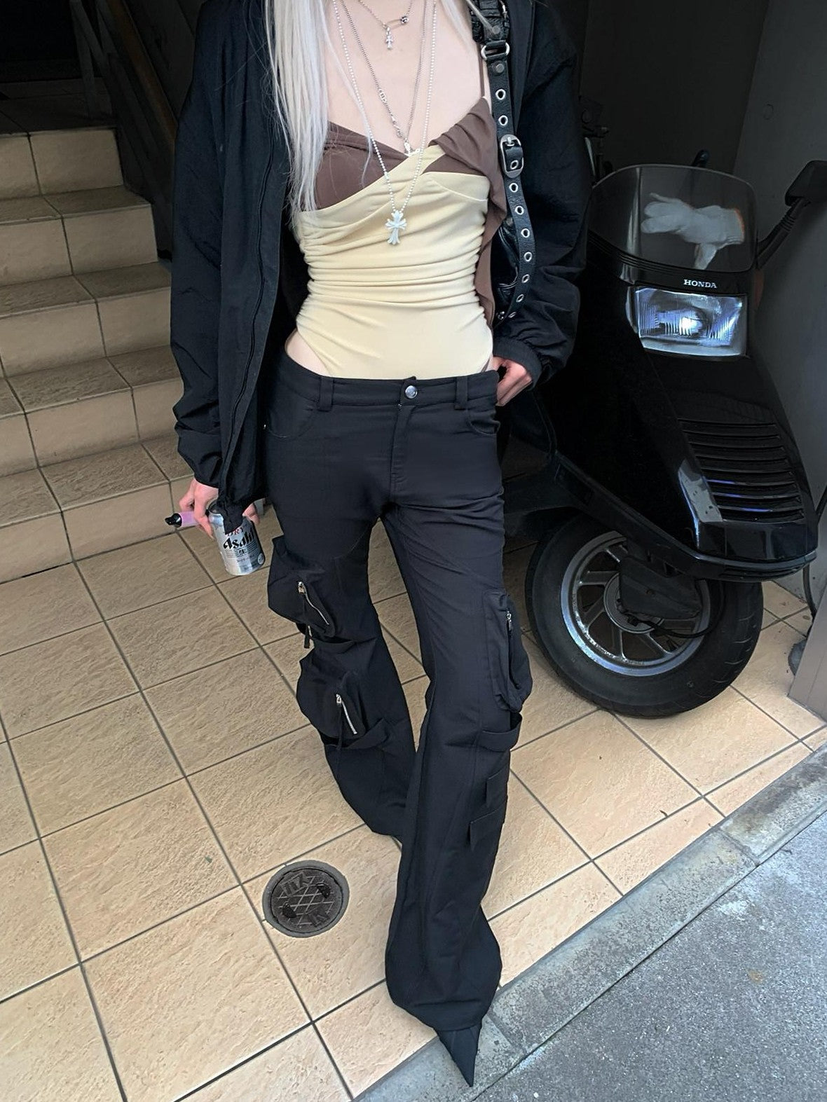 Rase le sol Black Cargo Workwear Low Rise Slim Micro Flare Women's Bootcut Pants