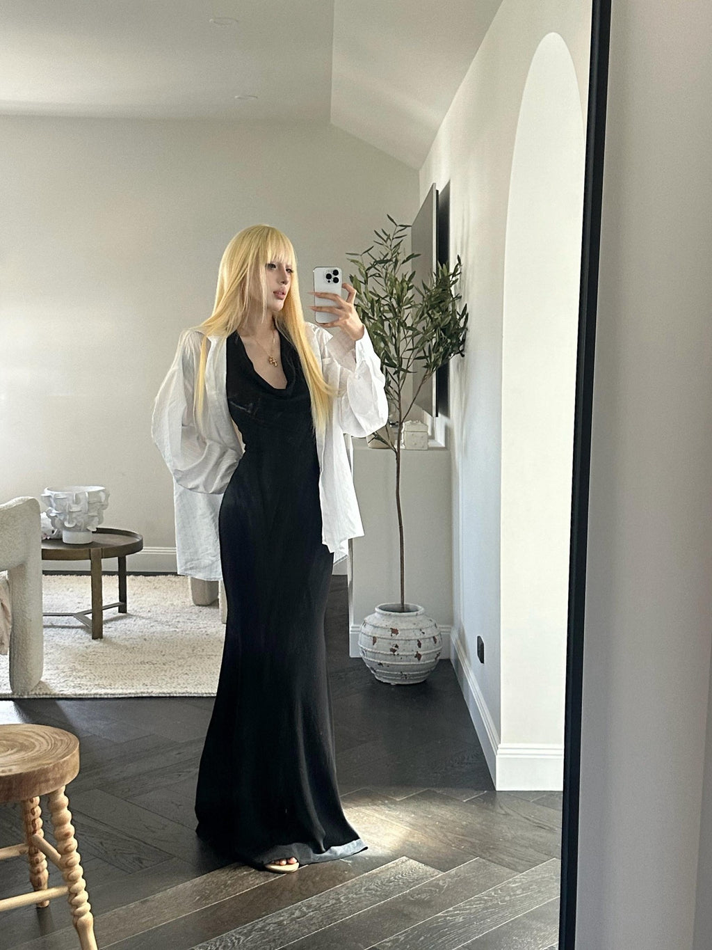 Rase le sol Black Cross Back Cowl Neck Fishtail Women's Halter Maxi Dresses