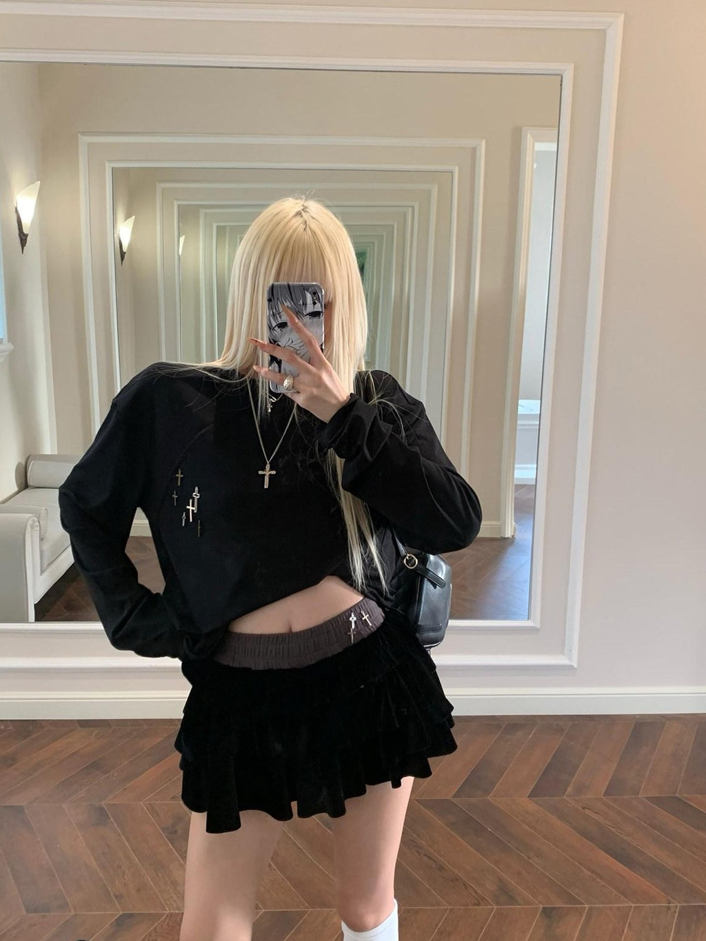 Rase le sol Black Cross Pendant Loose Fit Basic Women's Long Sleeve T-shirts