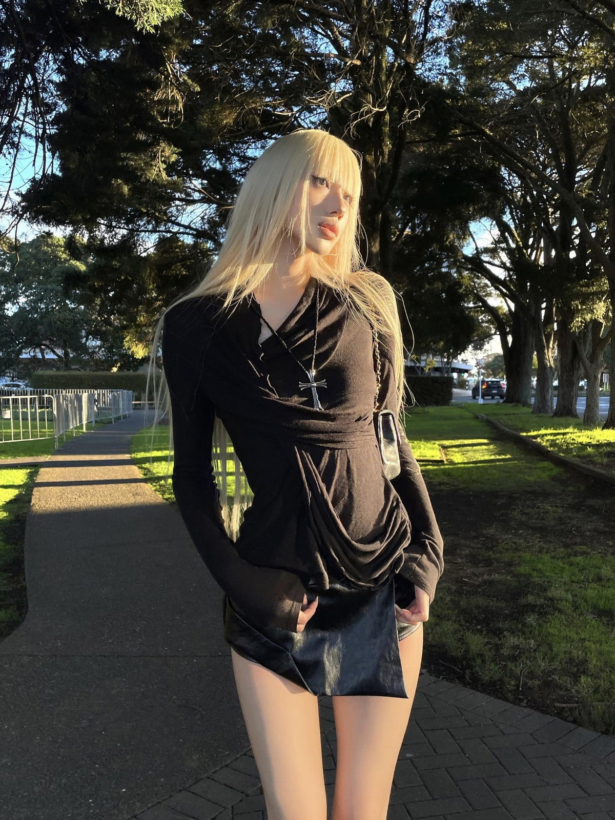 Rase le sol Black Deconstructed Draped Neck Slim Fit Lyocell Women's Long Sleeve T-shirts