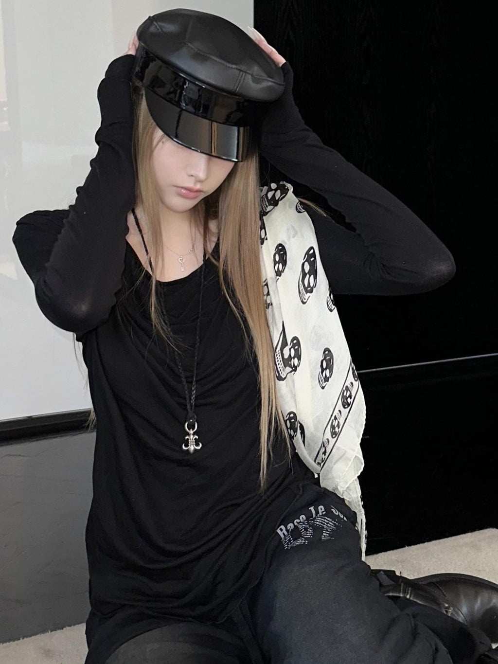 Rase le sol Black Deconstructed Slim Fit Lyocell Wool Women's Long Sleeve T-shirts