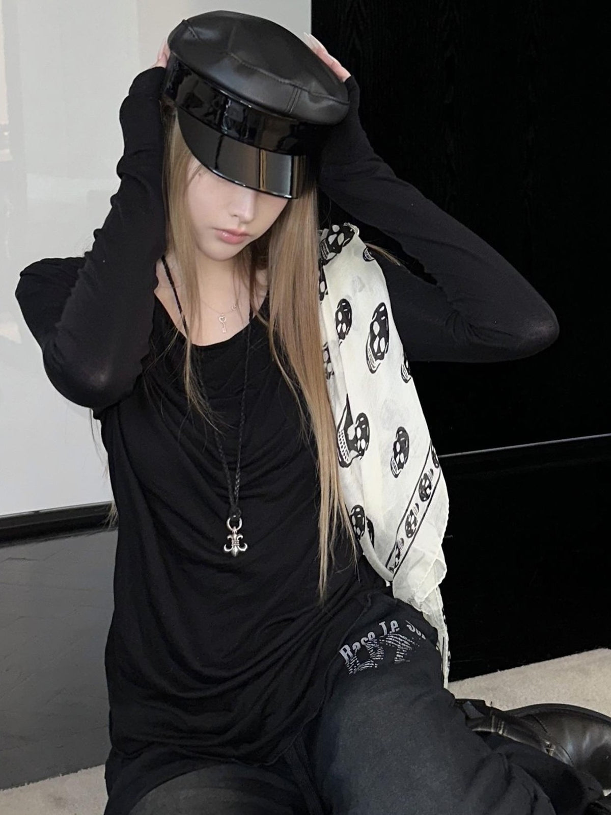 Rase le sol Black Deconstructed Slim Fit Lyocell Wool Women's Long Sleeve T-shirts