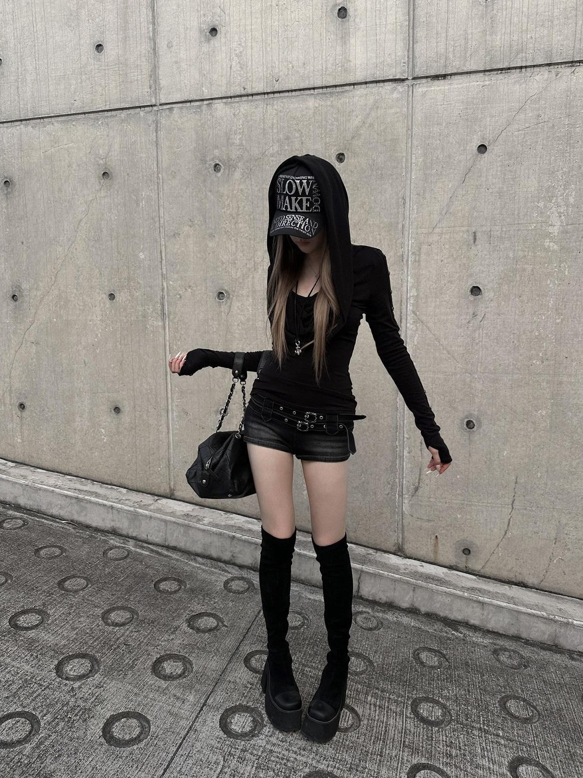 Rase le sol Black Draped Hooded Slim Fit Women's Tencel Wool Long Sleeve T-shirts
