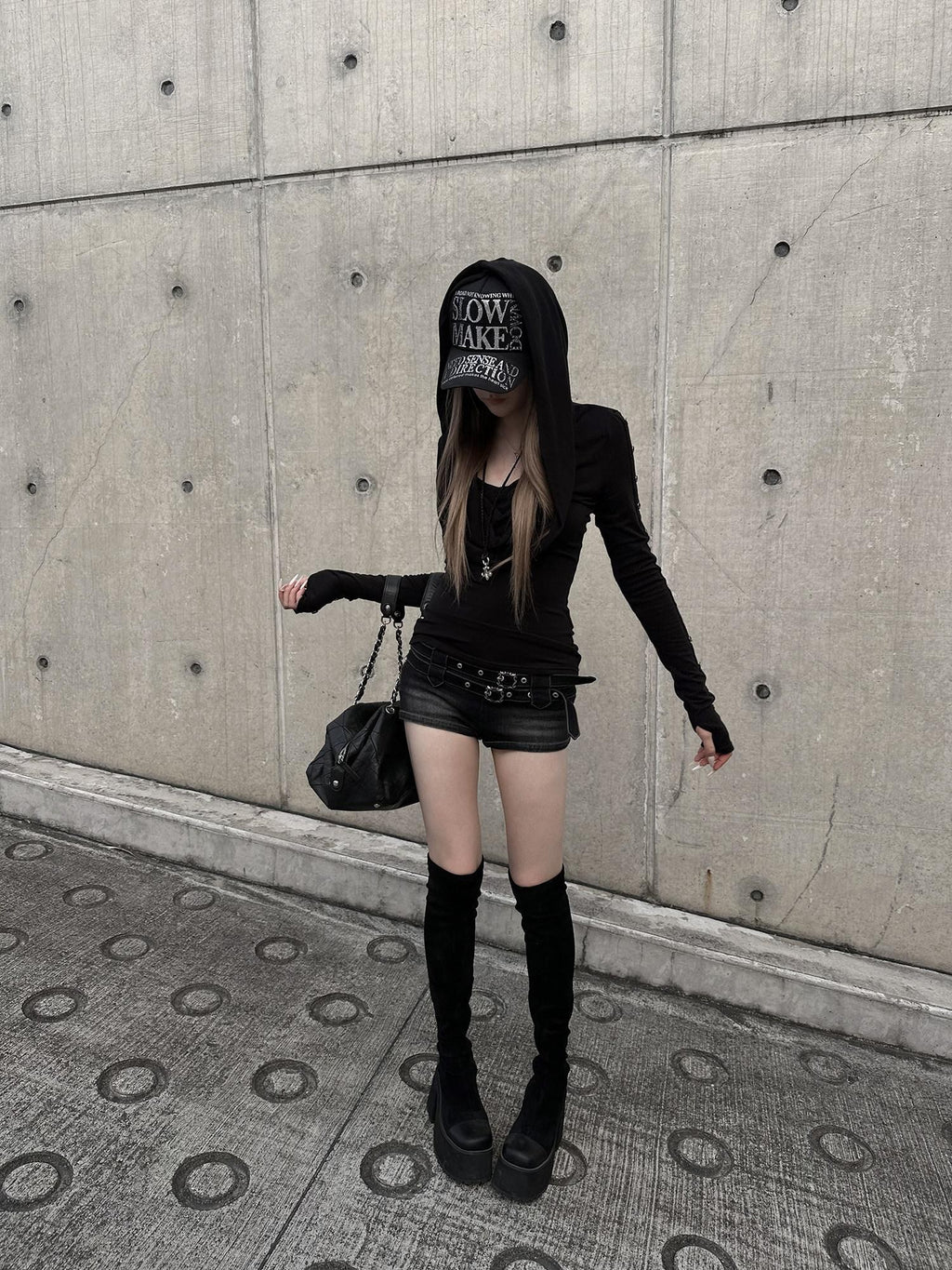 Rase le sol Black Draped Hooded Slim Fit Women's Tencel Wool Long Sleeve T-shirts