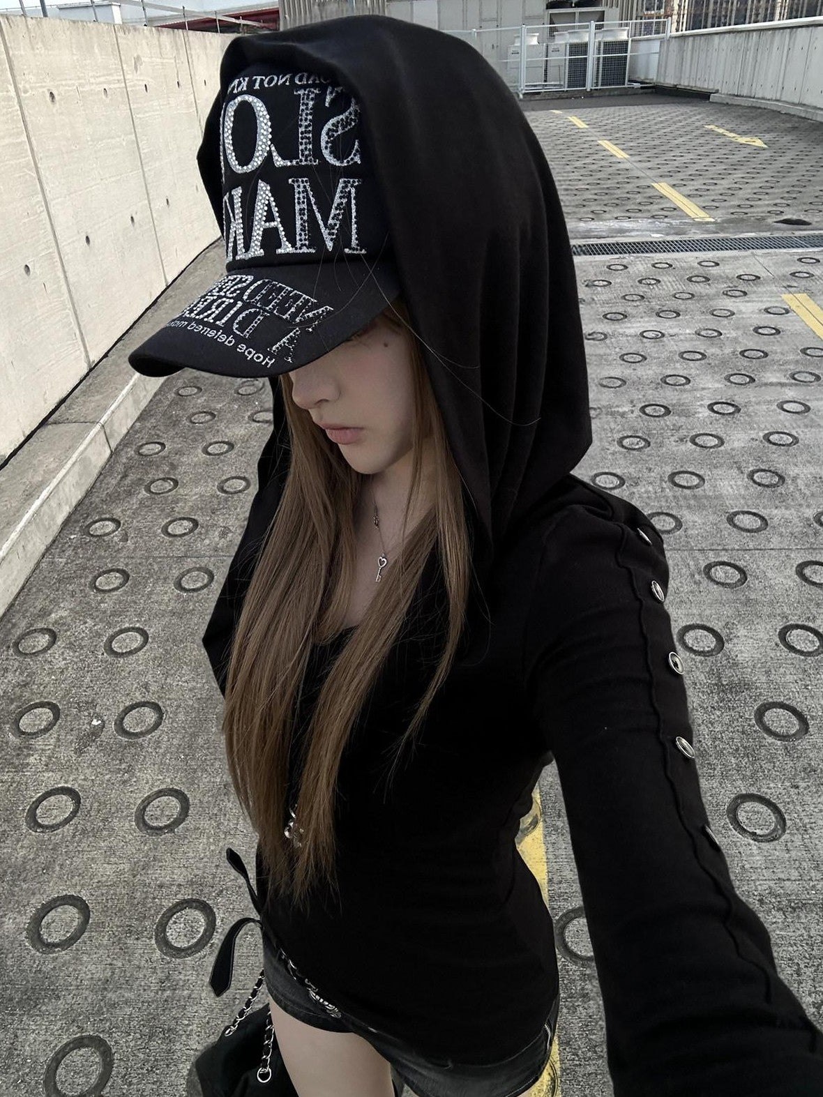 Rase le sol Black Draped Hooded Slim Fit Women's Tencel Wool Long Sleeve T-shirts
