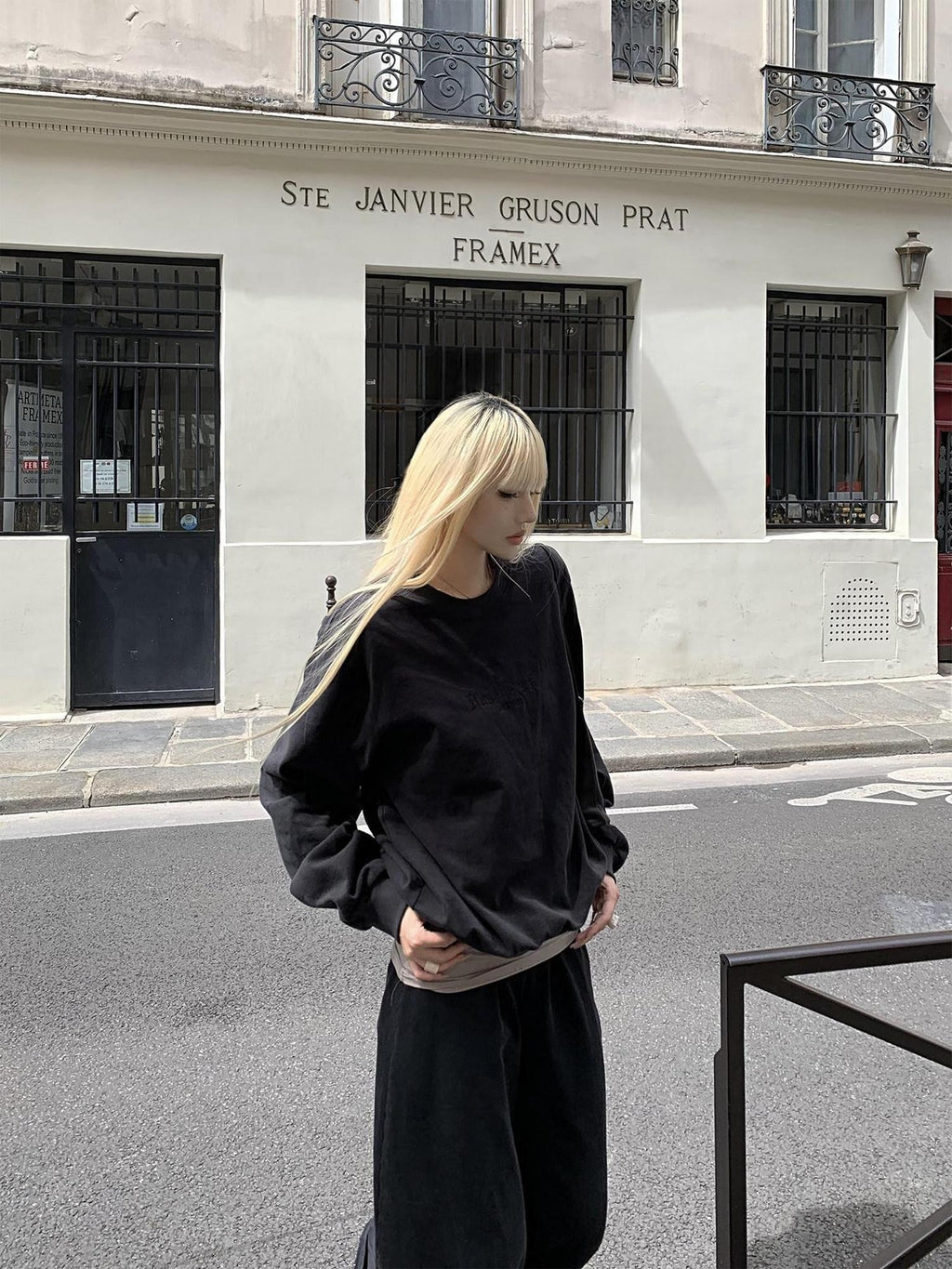Rase le sol Black Ghost Cross Print American Vintage Relaxed Women's Oversized Hoodies