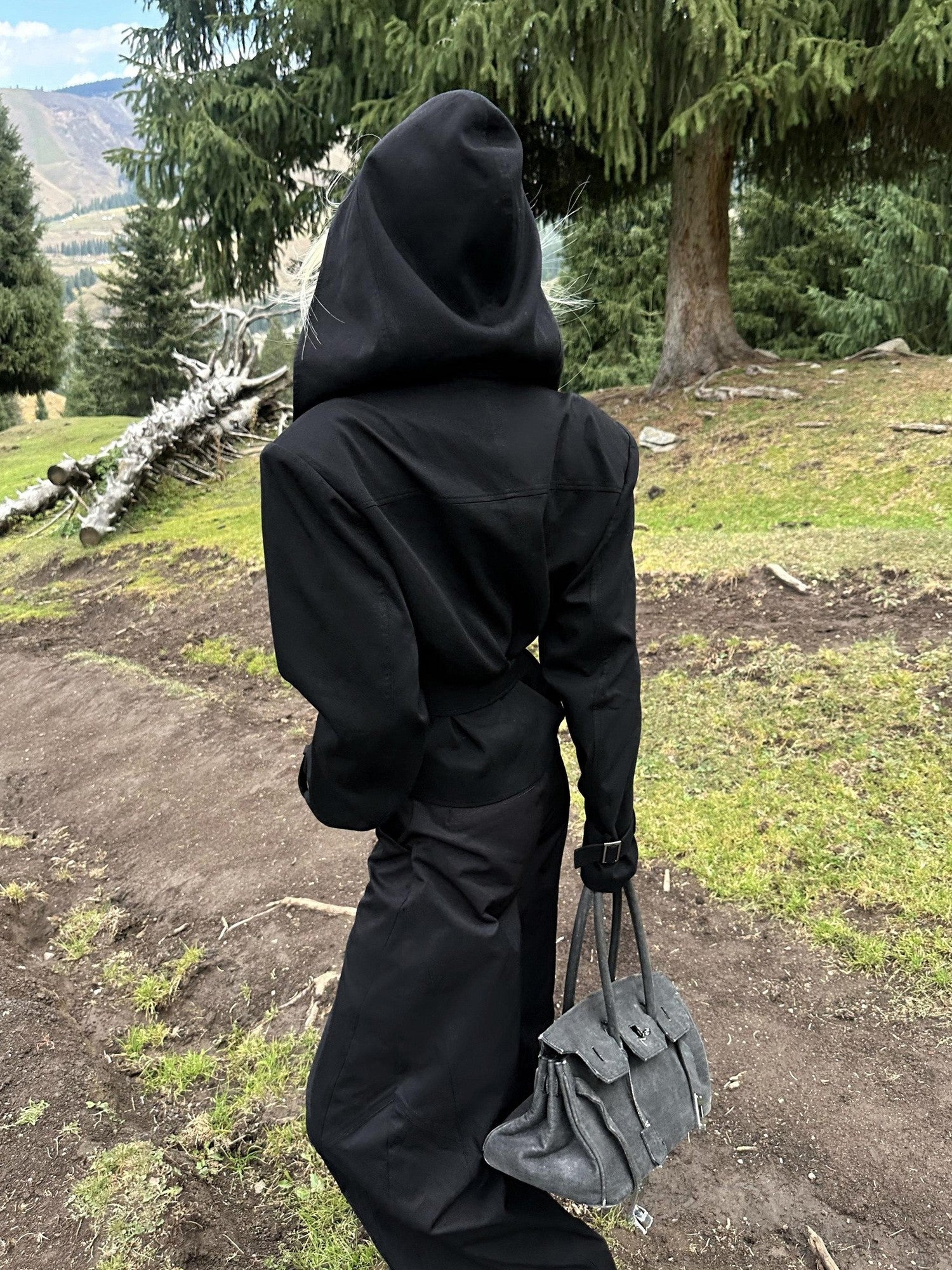 Rase le sol Black Hooded Slim Fit Cinched Waist Short Women's Trench Coats