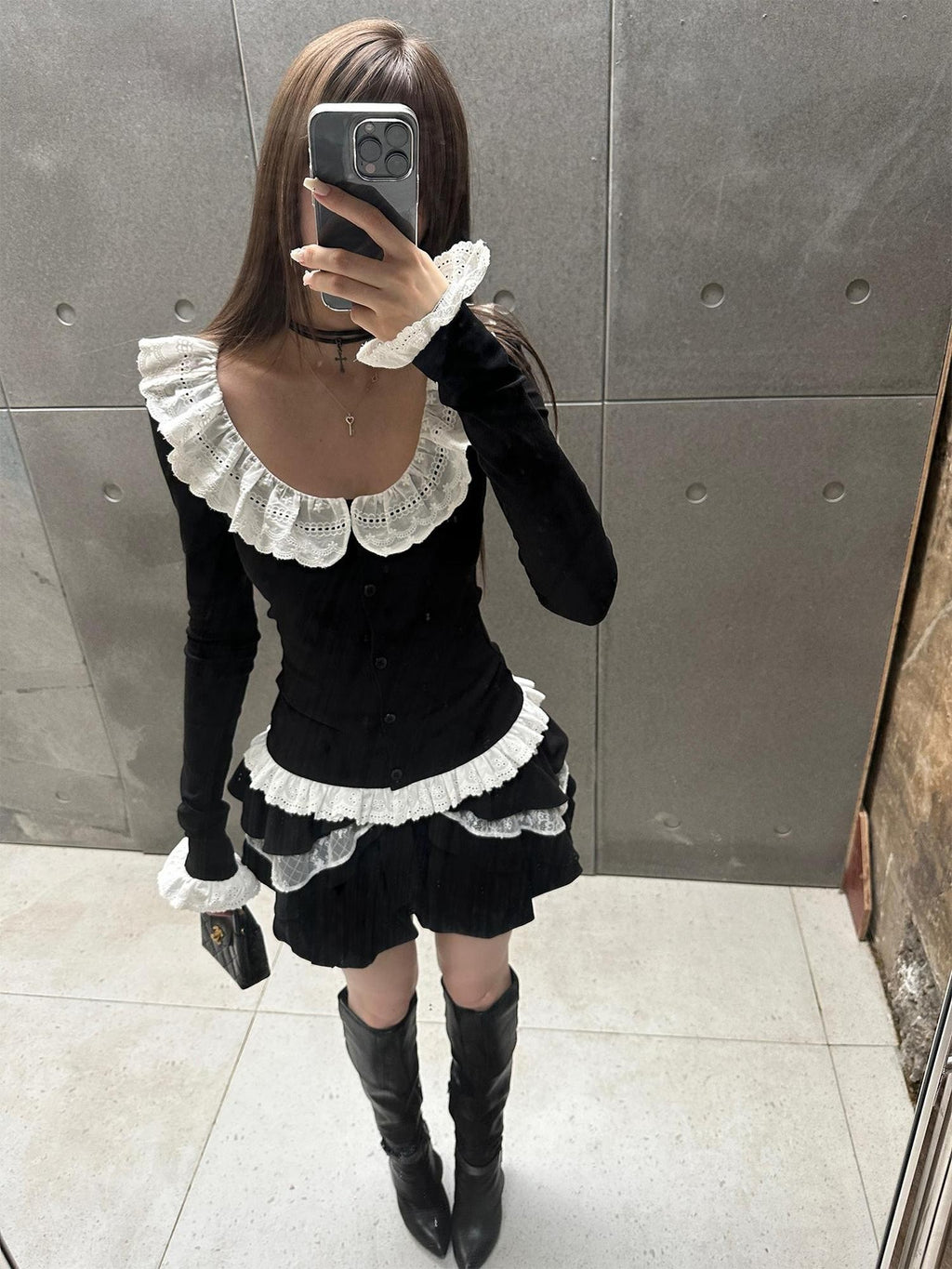 Rase le sol Black Lace Bubble Women's Cotton Mini Skirts