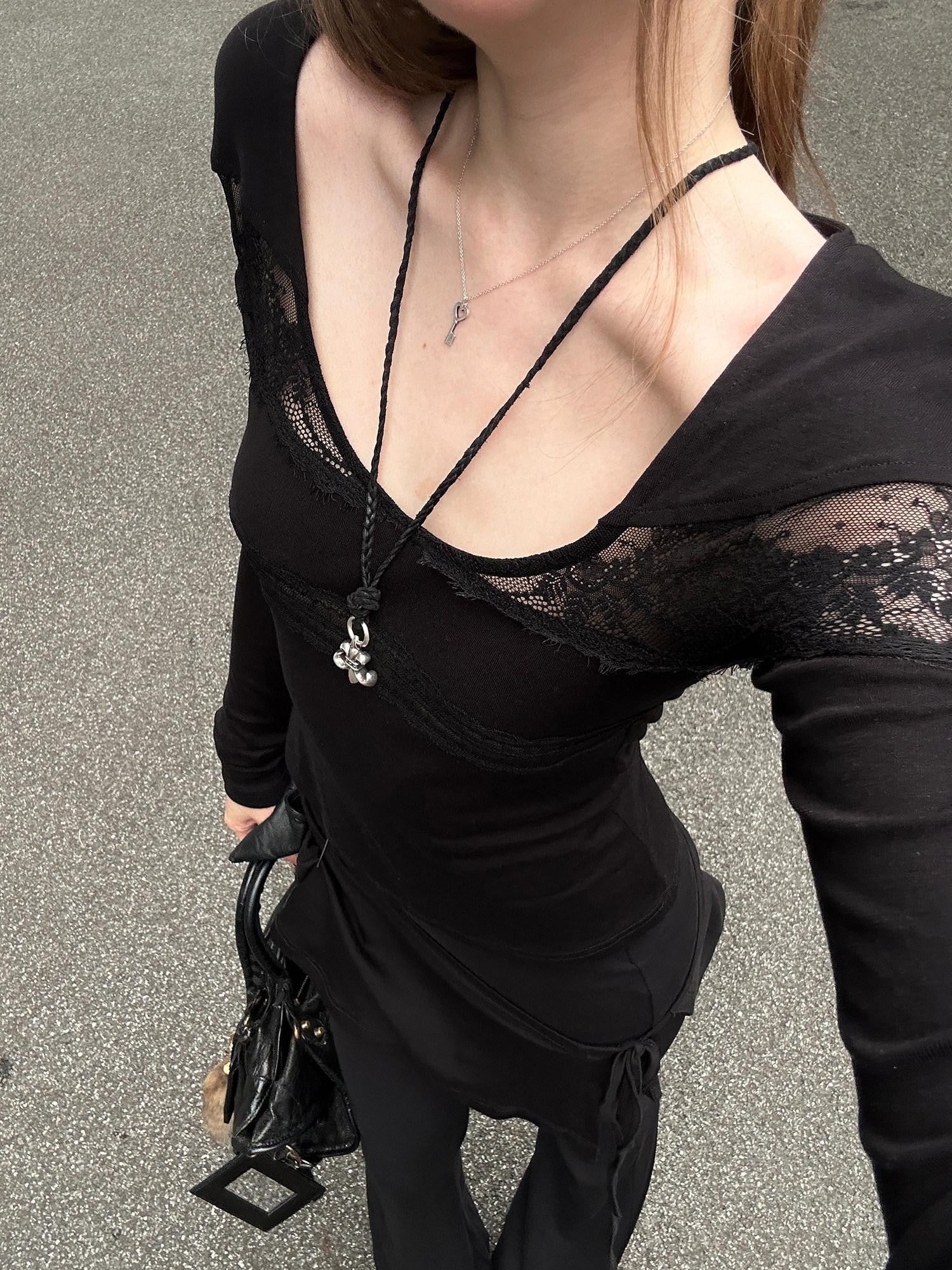 Rase le sol Black Lace Paneled Slim Fit Women's Wool Long Sleeve T-shirts
