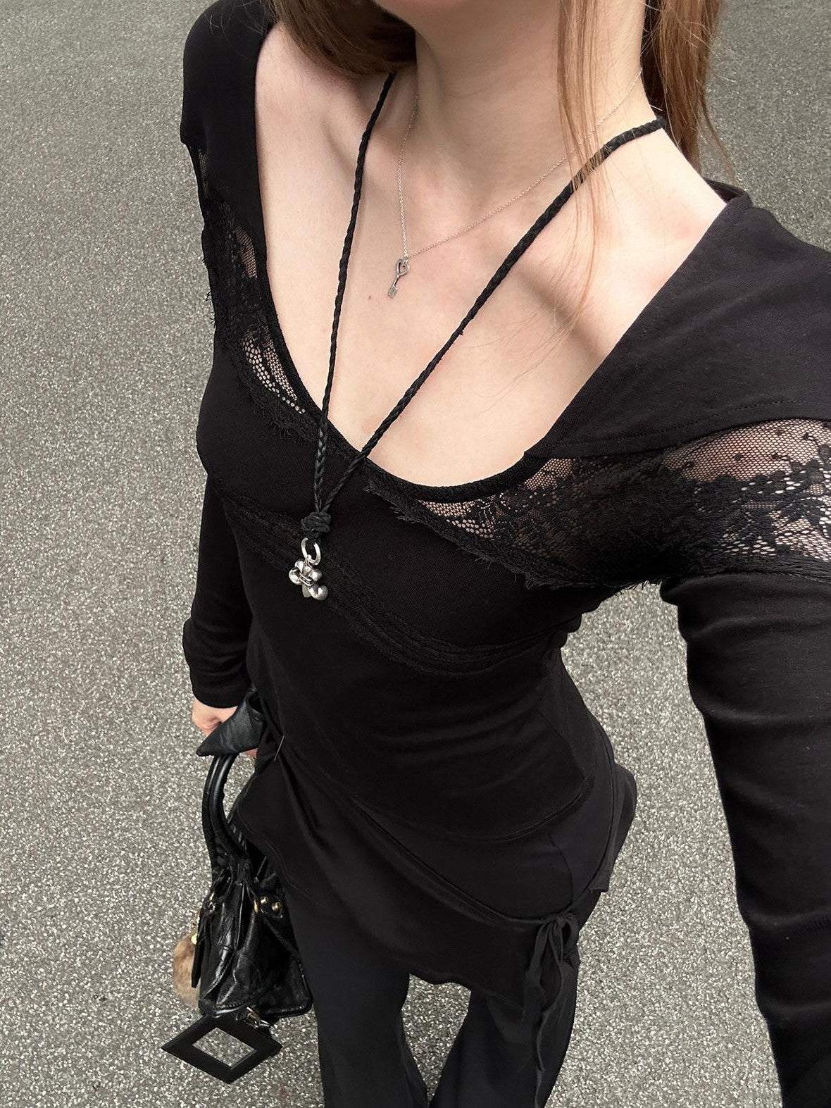 Rase le sol Black Lace Paneled Slim Fit Women's Wool Long Sleeve T-shirts
